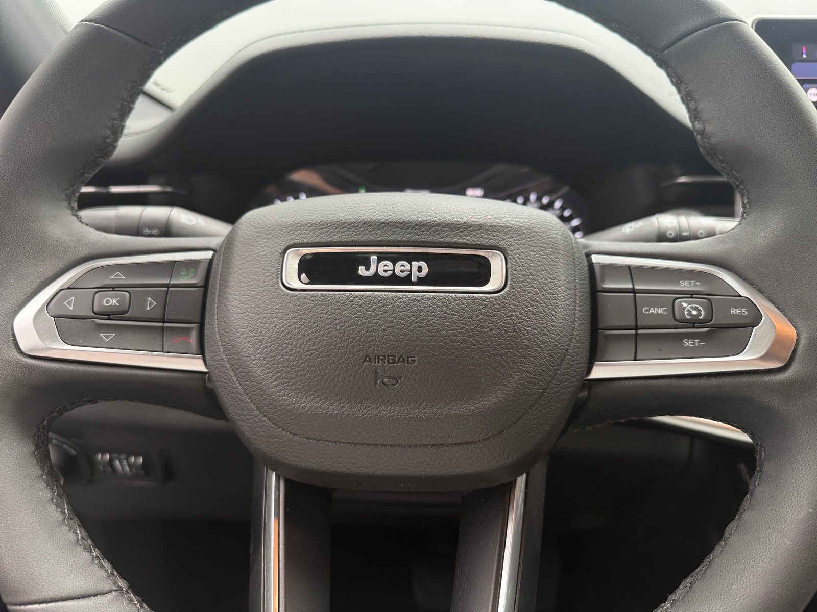 Thumbnail: 2023 Jeep Compass - 4