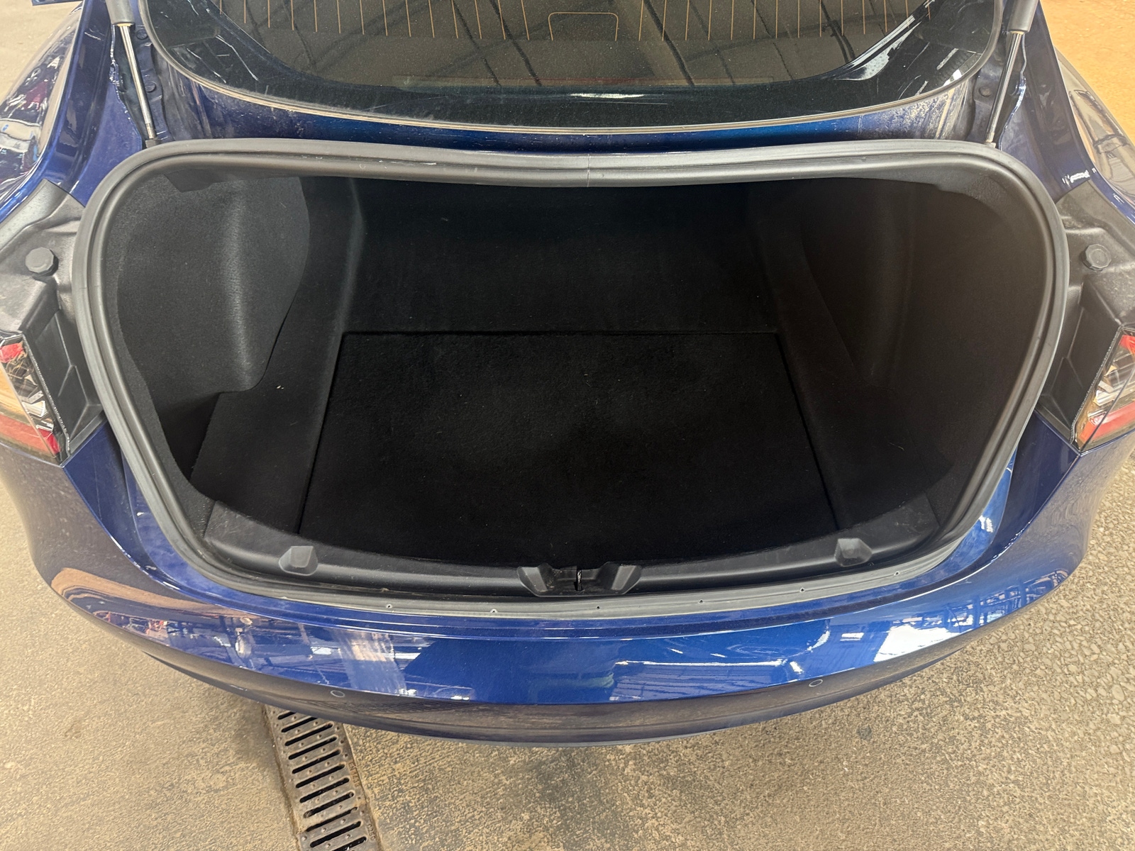 Thumbnail: 2018 Tesla Model 3 - 6