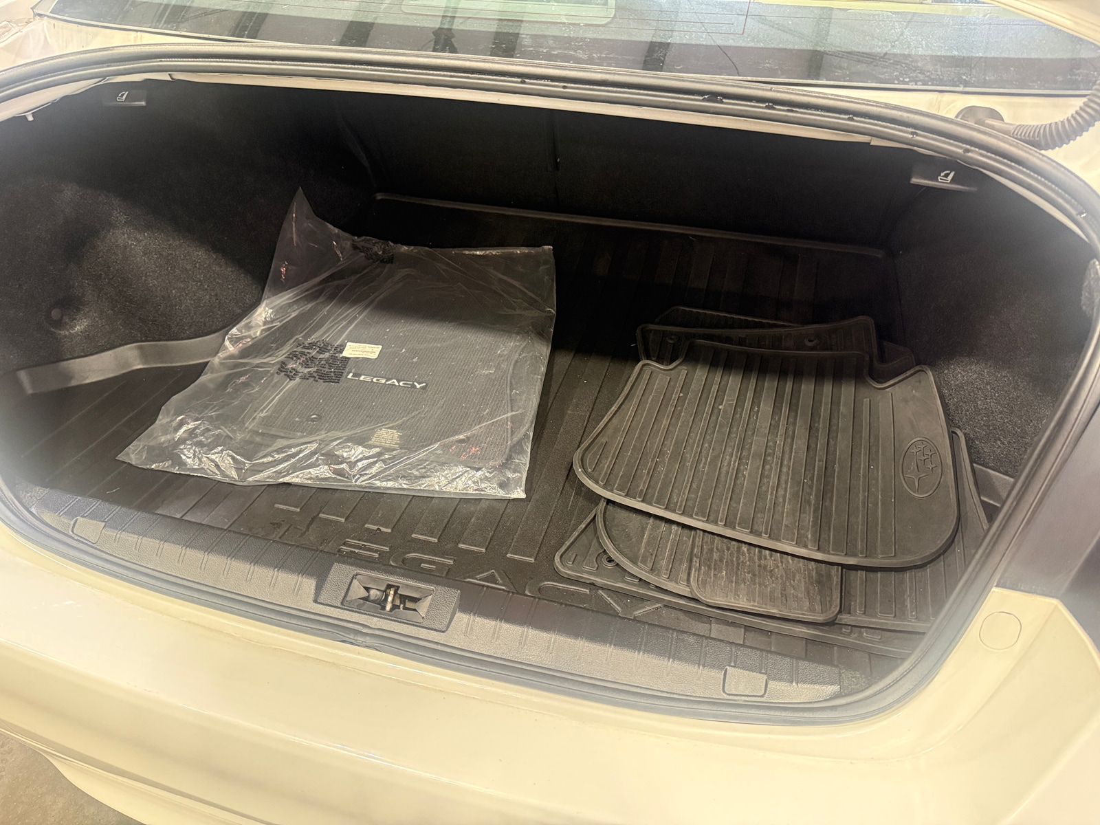 Thumbnail: 2015 Subaru Legacy - 6