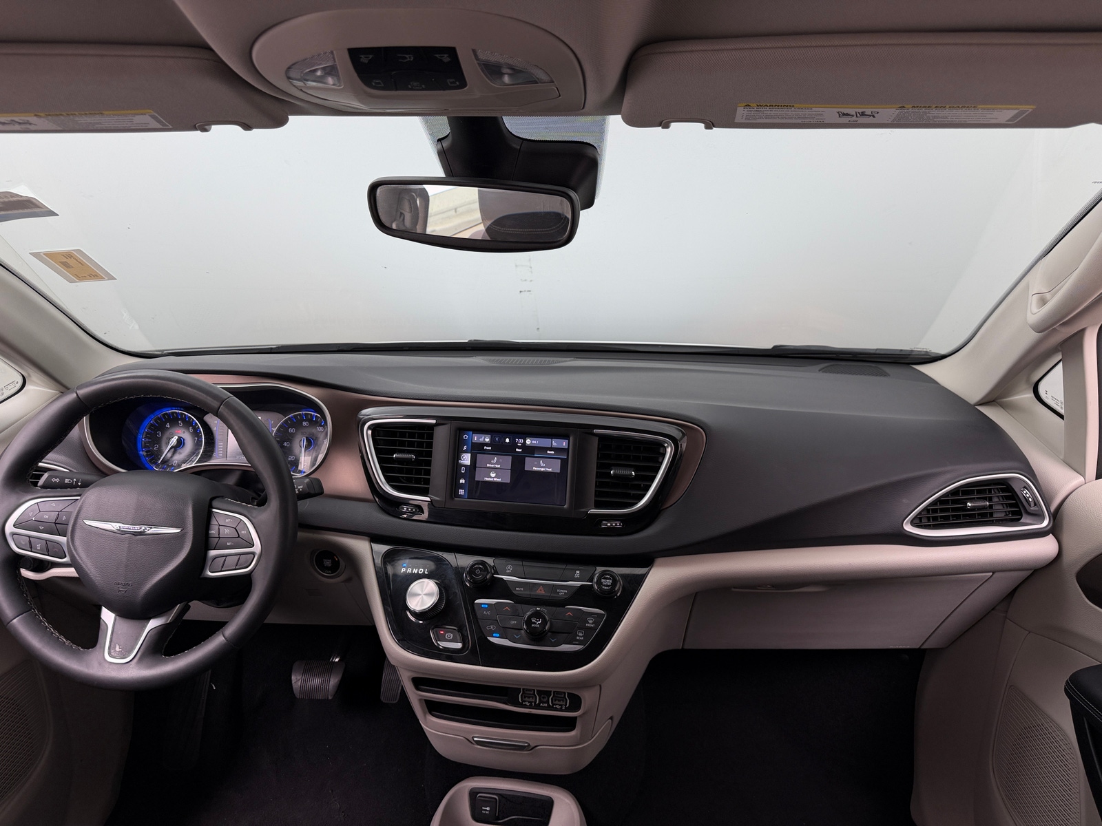 Thumbnail: 2023 Chrysler Voyager - 3