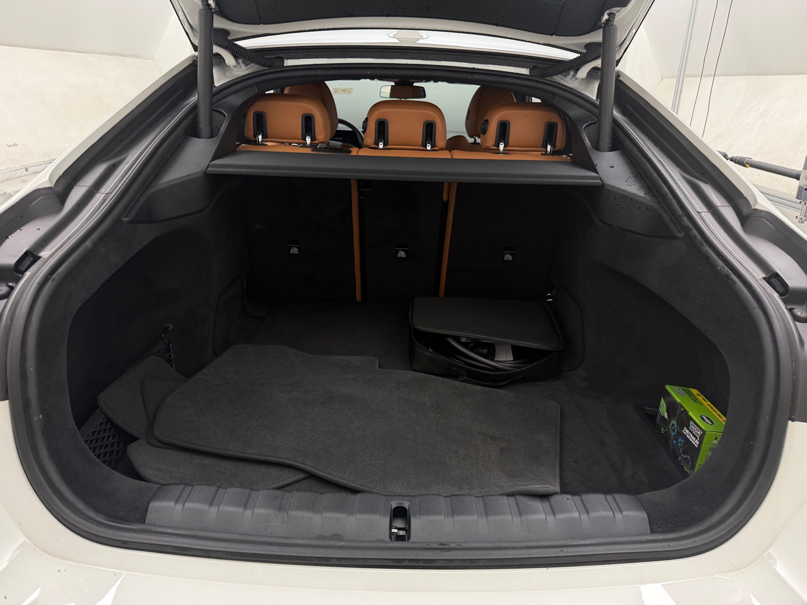 Thumbnail: 2023 BMW i4 - 6