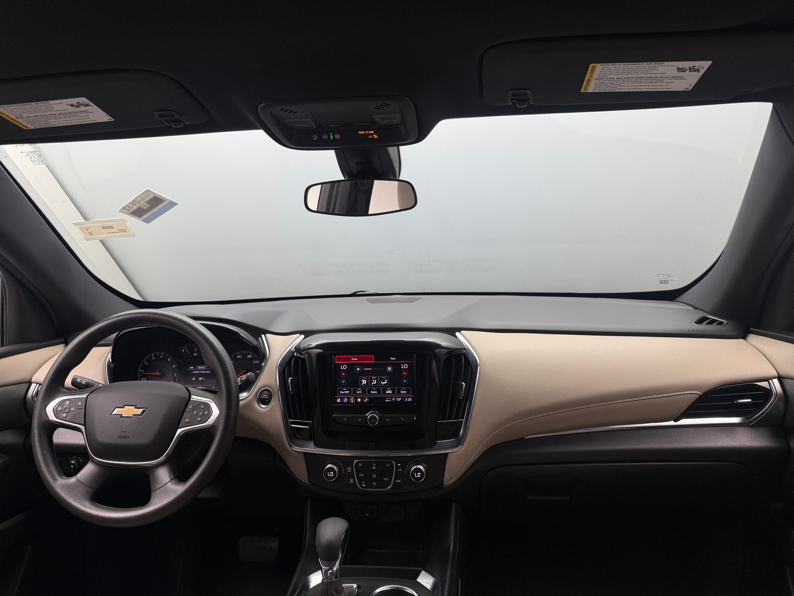 Thumbnail: 2023 Chevrolet Traverse - 3