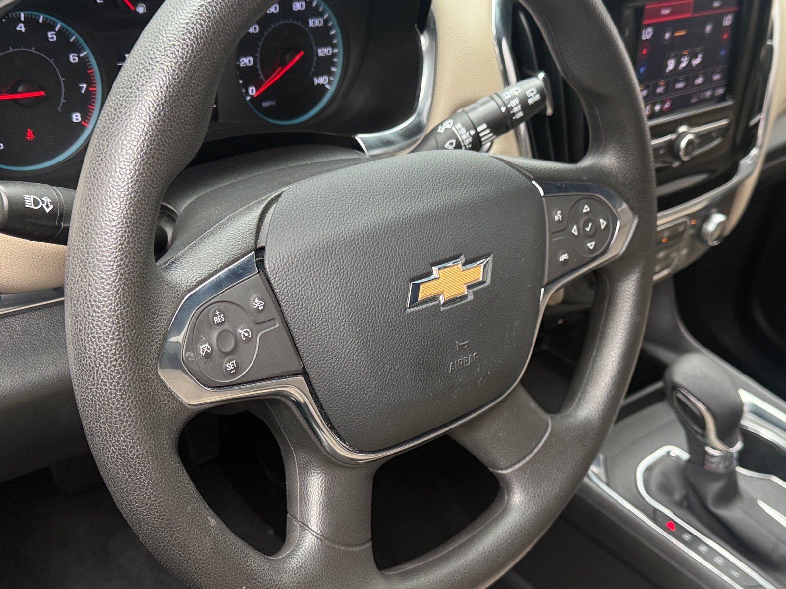 Thumbnail: 2023 Chevrolet Traverse - 5