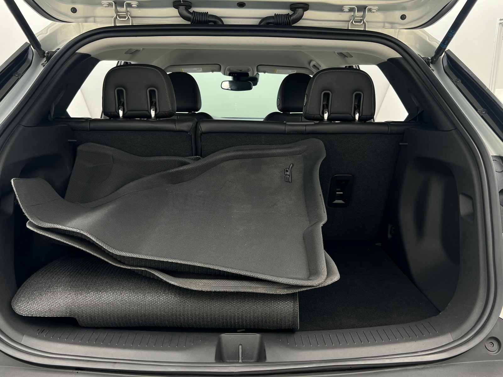 Thumbnail: 2023 Chevrolet Bolt EUV - 6