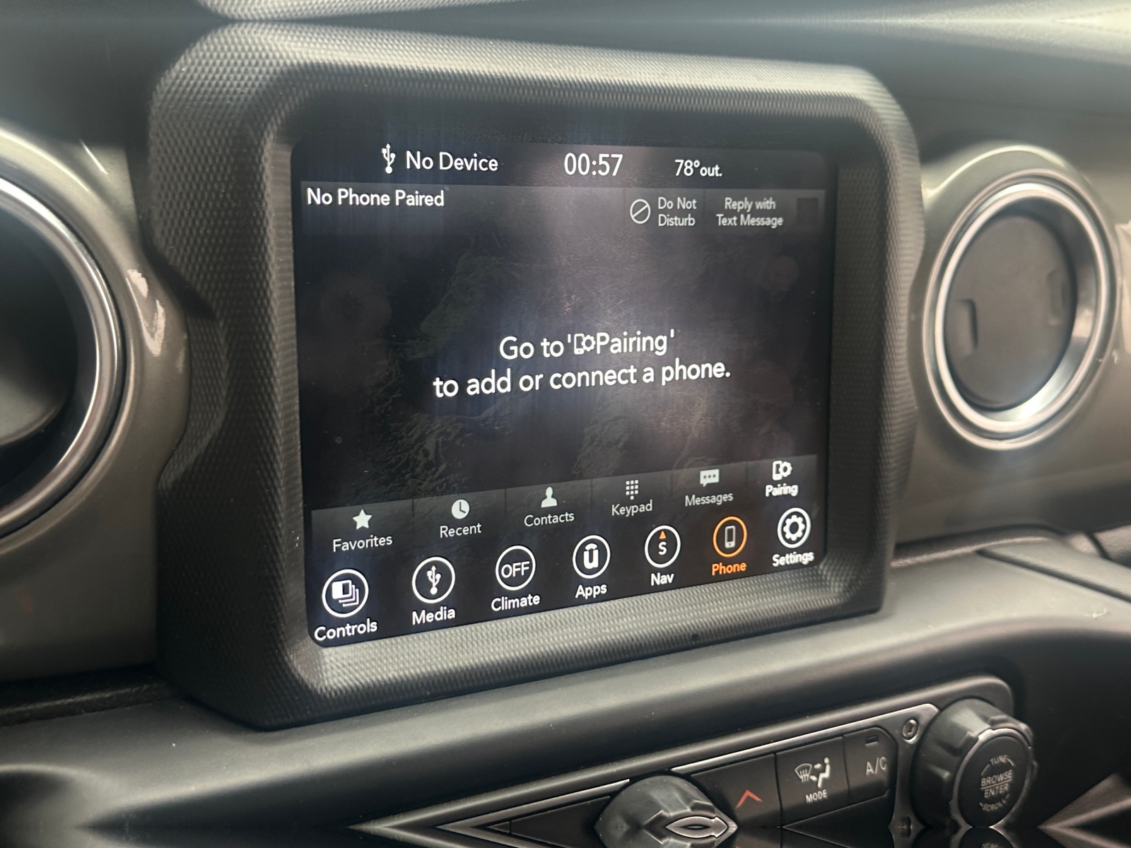 Thumbnail: 2022 Jeep Gladiator - 4