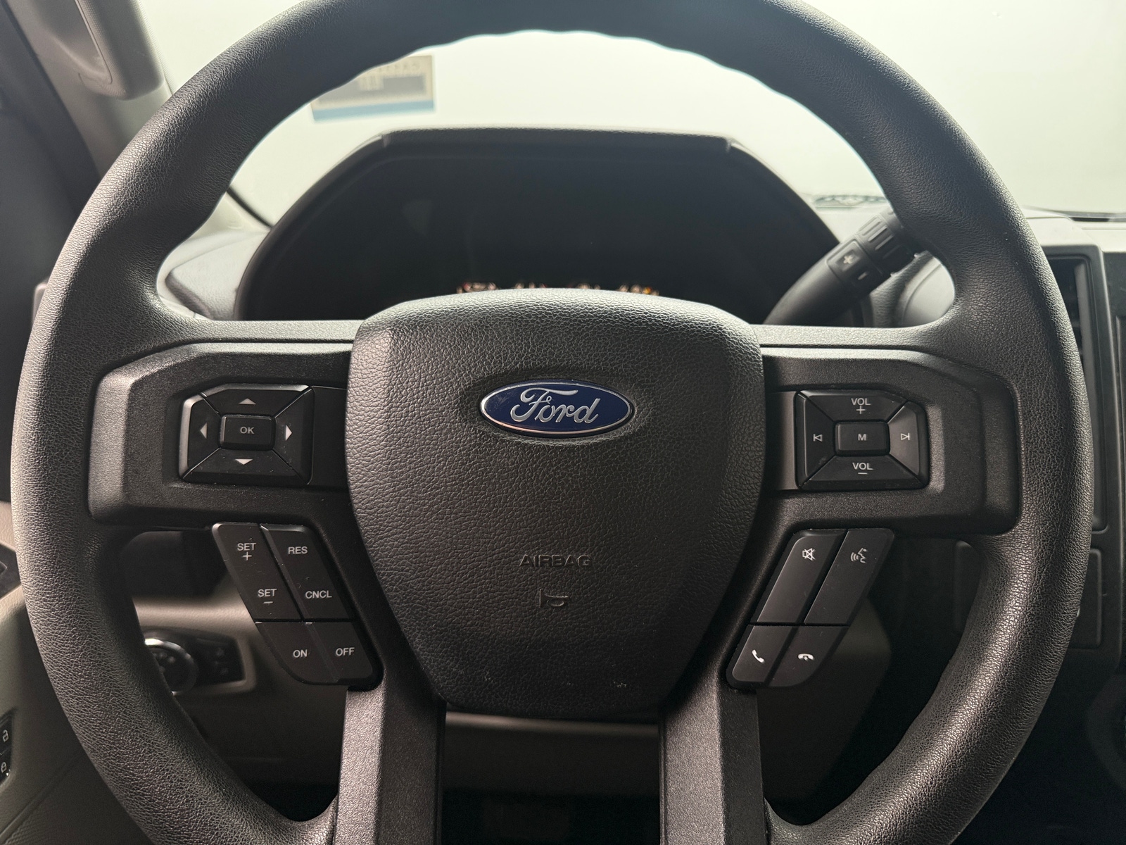 Thumbnail: 2019 Ford Econoline - 5