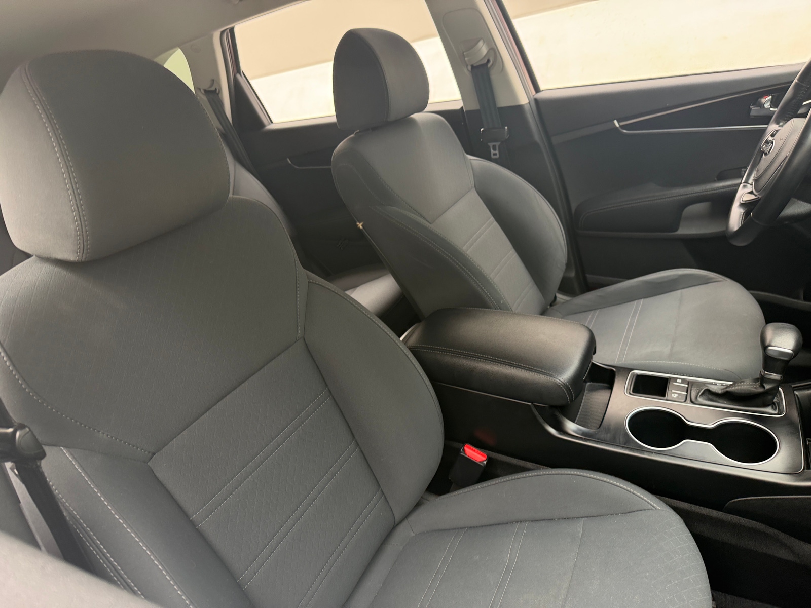 Thumbnail: 2019 Kia Sorento - 2