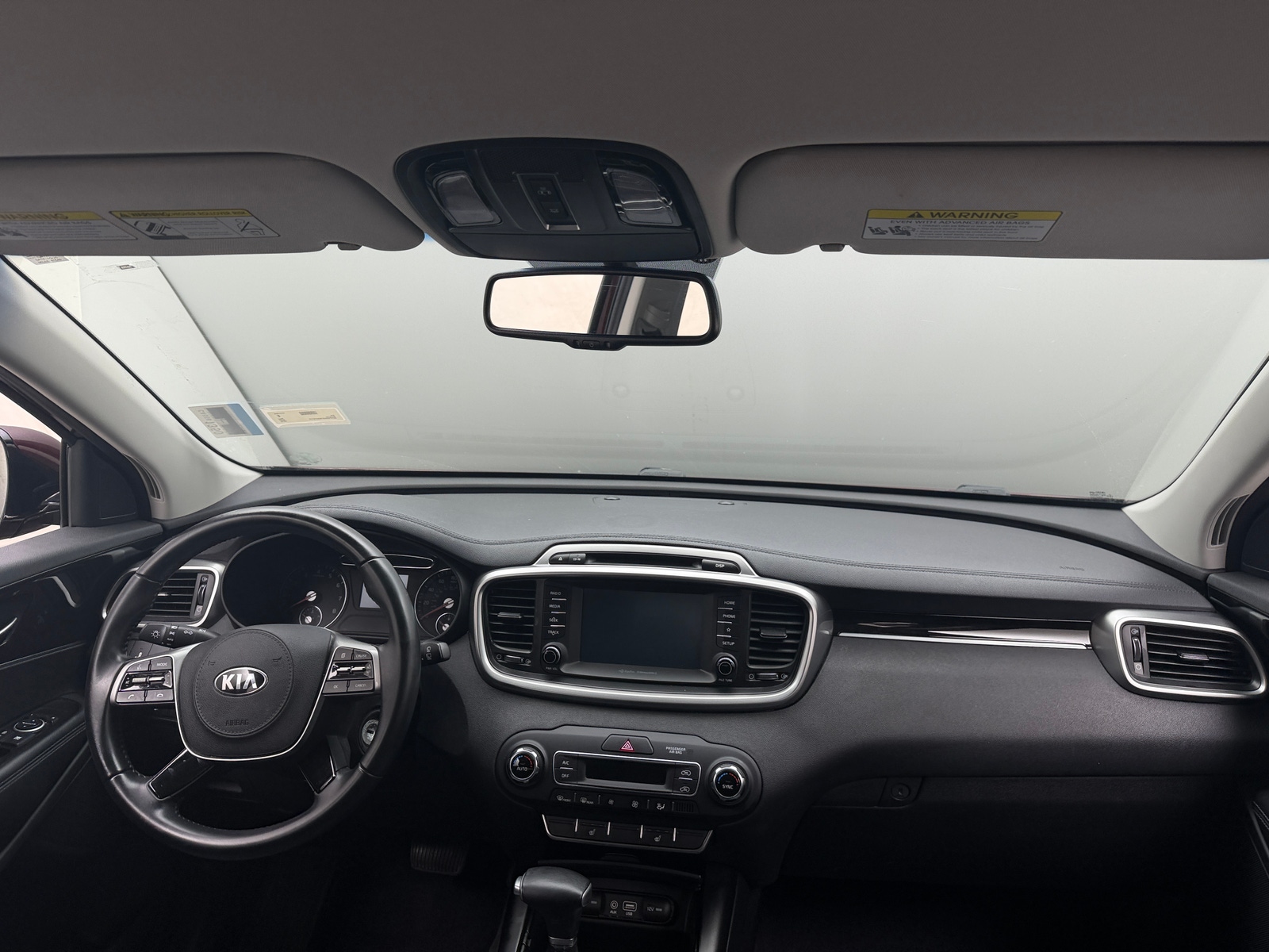 Thumbnail: 2019 Kia Sorento - 3