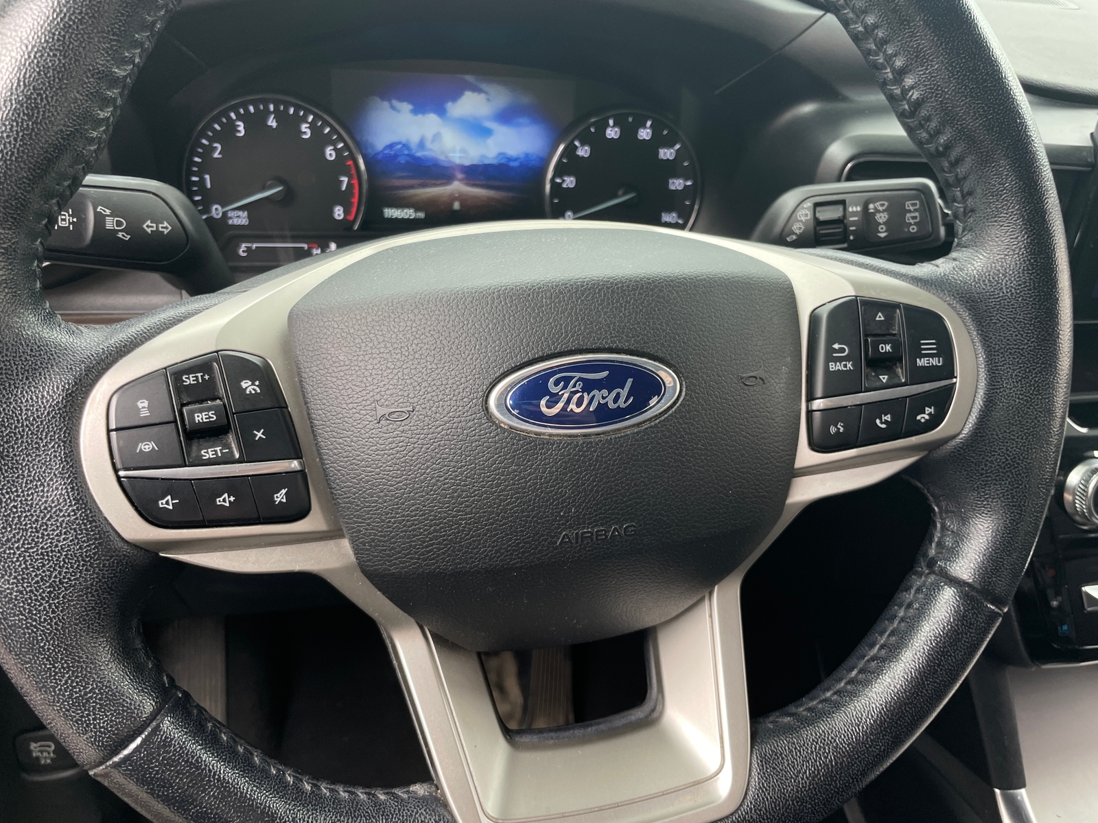 Thumbnail: 2021 Ford Explorer - 4