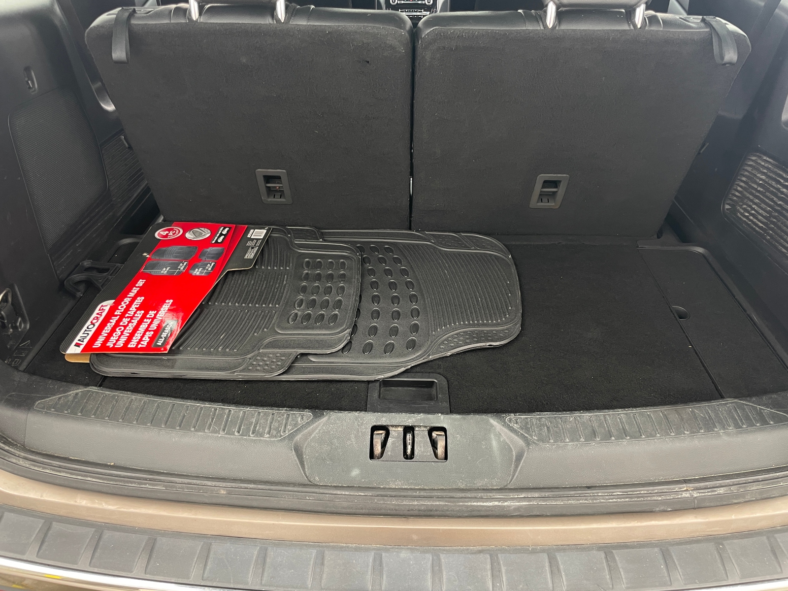 Thumbnail: 2021 Ford Explorer - 6