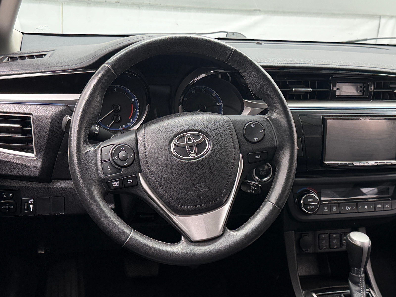 Thumbnail: 2016 Toyota Corolla - 5