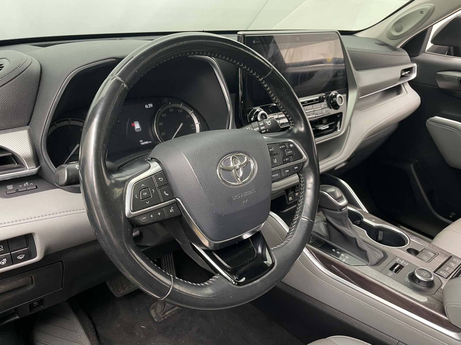 Thumbnail: 2020 Toyota Highlander - 4