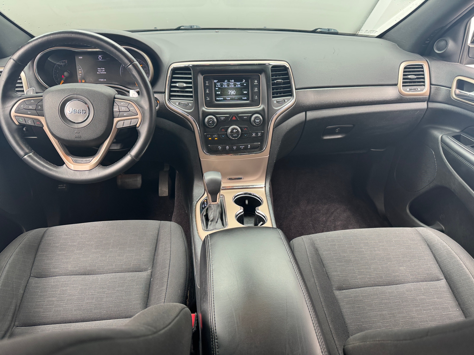 Thumbnail: 2017 Jeep Grand Cherokee - 3