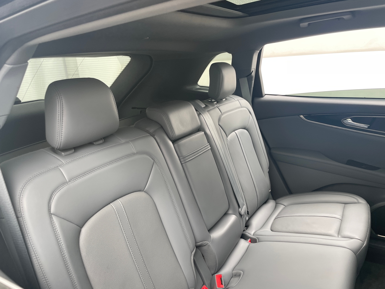 Thumbnail: 2021 Lincoln Nautilus - 5