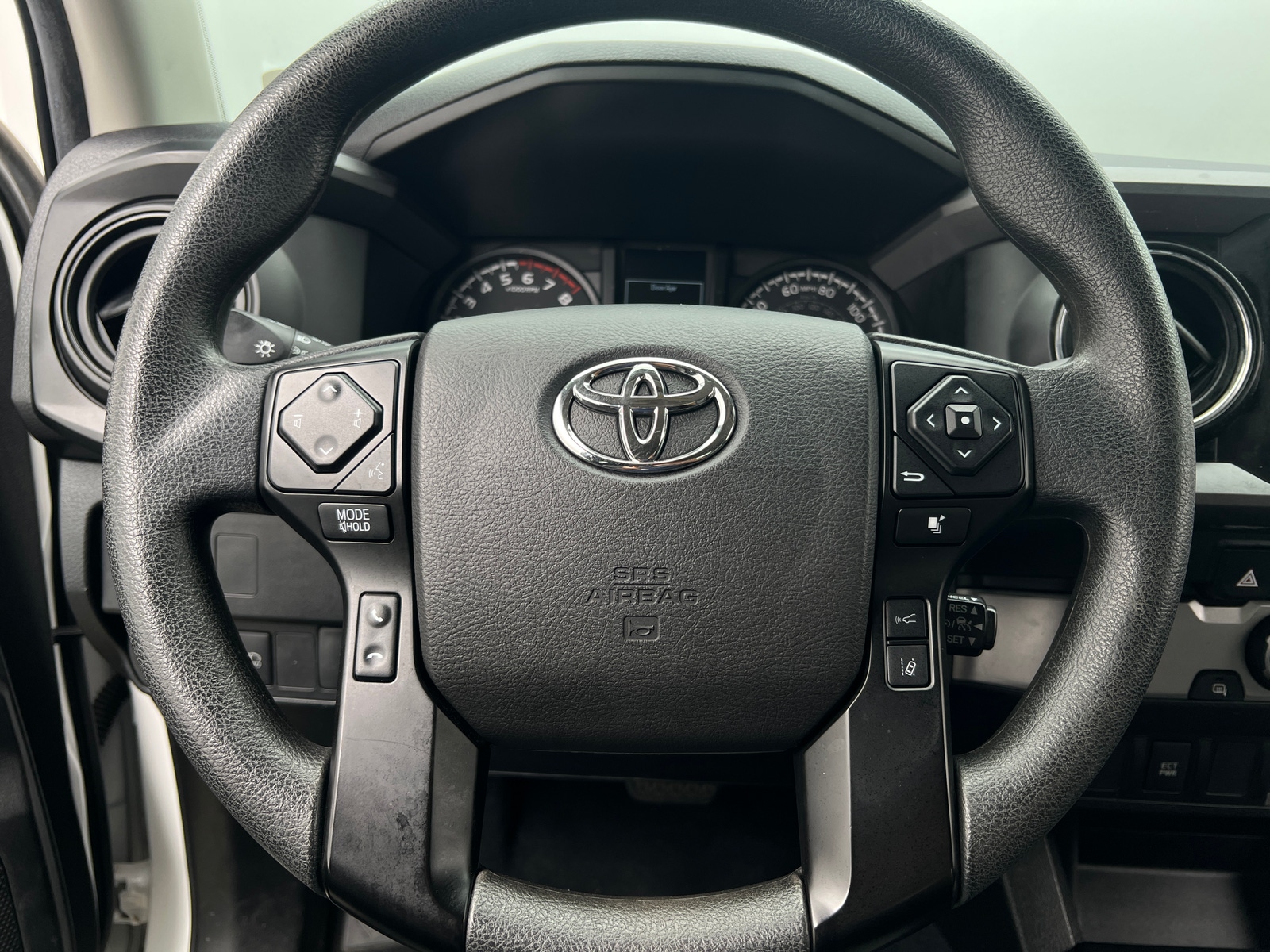 Thumbnail: 2022 Toyota Tacoma - 5