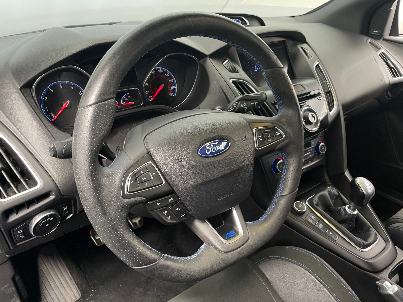 Thumbnail: 2017 Ford Focus - 5