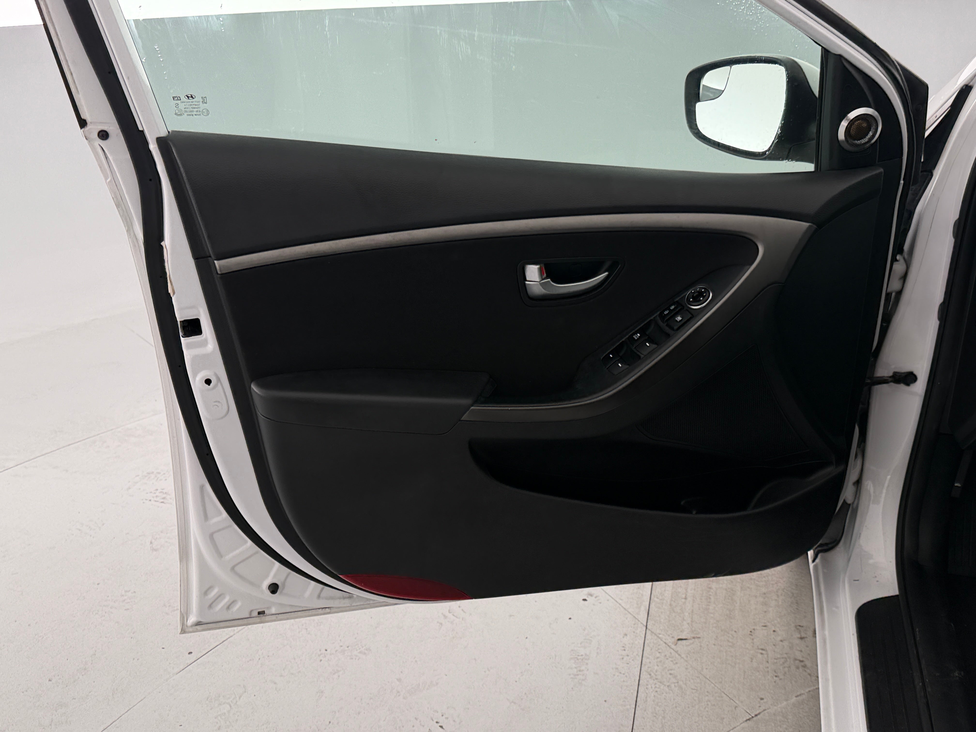 Used 2016 Hyundai Elantra GT Base with VIN KMHD35LHXGU325387 for sale in Pewaukee, WI