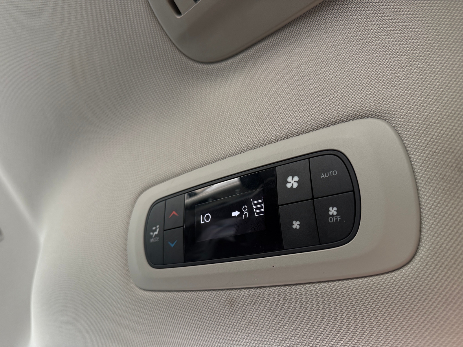 Thumbnail: 2024 Chrysler Pacifica - 5