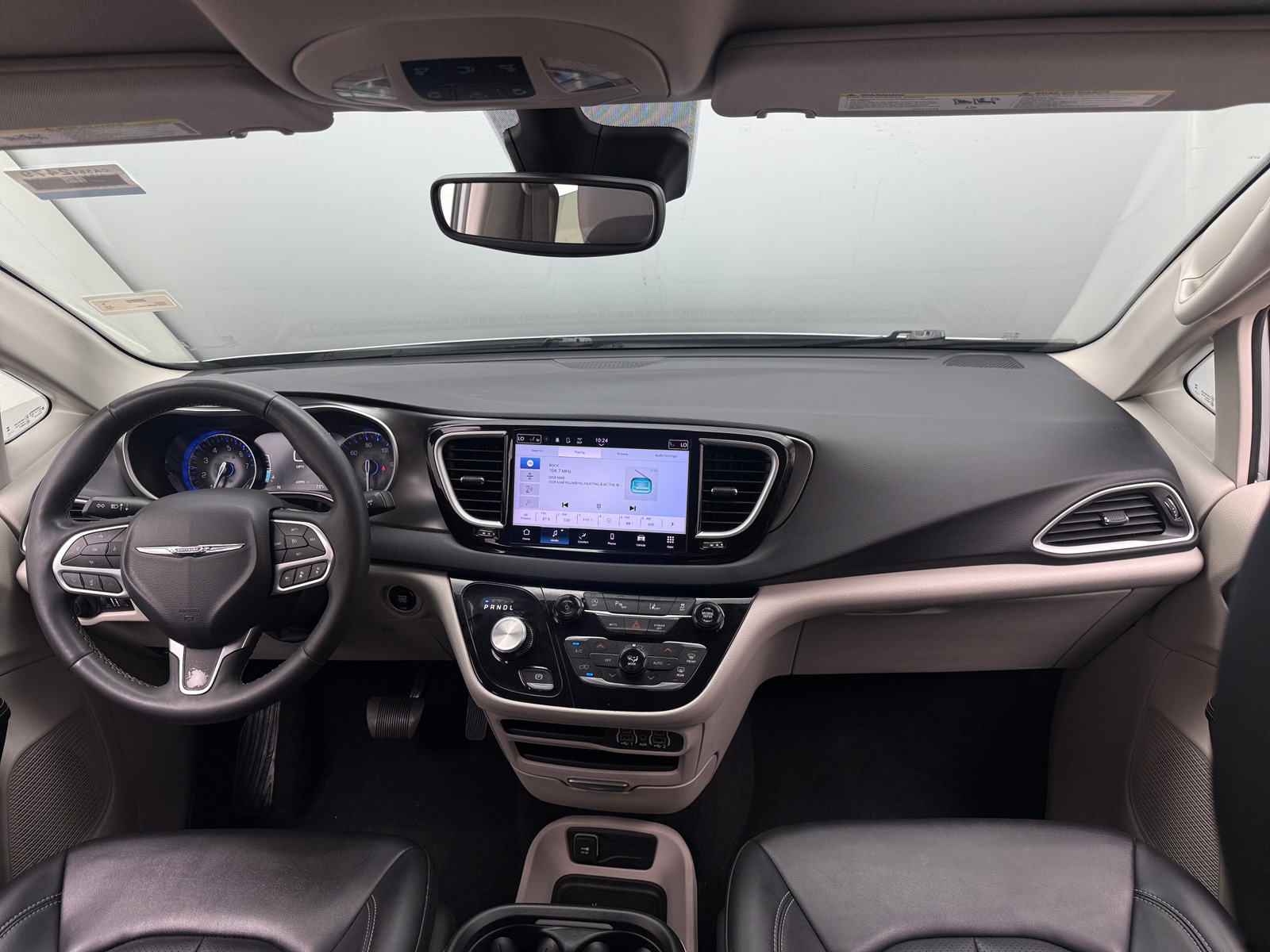 Thumbnail: 2024 Chrysler Pacifica - 2