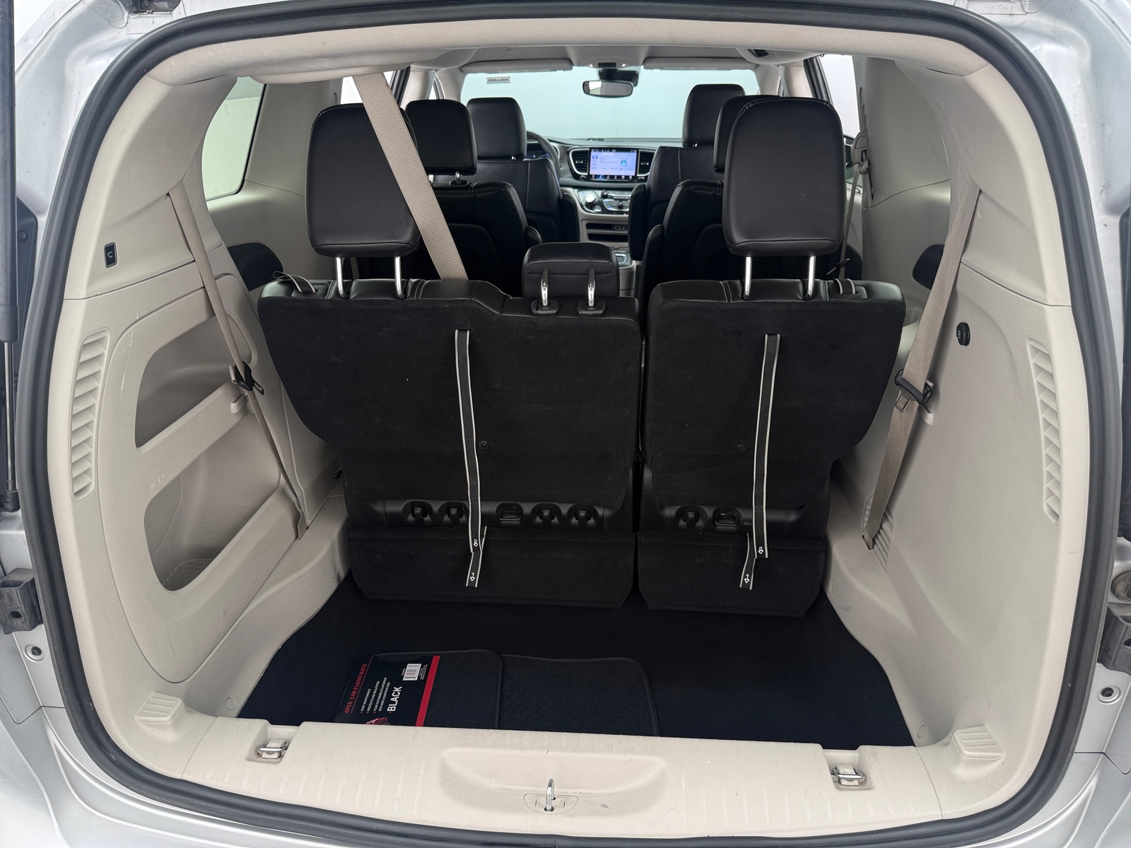 Thumbnail: 2024 Chrysler Pacifica - 6