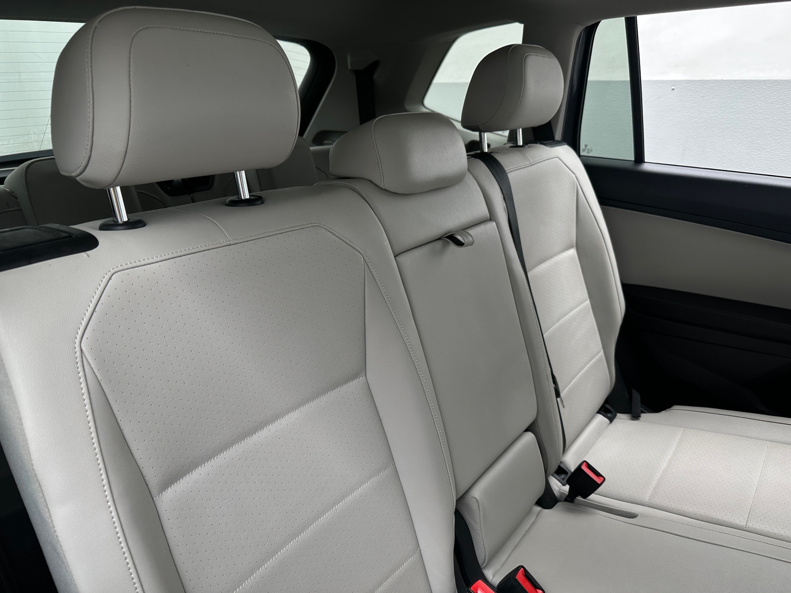 Thumbnail: 2018 Volkswagen Tiguan - 5