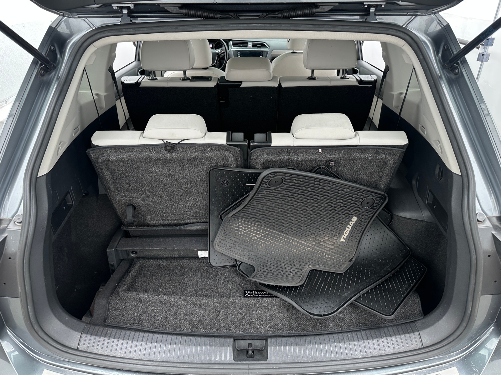 Thumbnail: 2018 Volkswagen Tiguan - 6