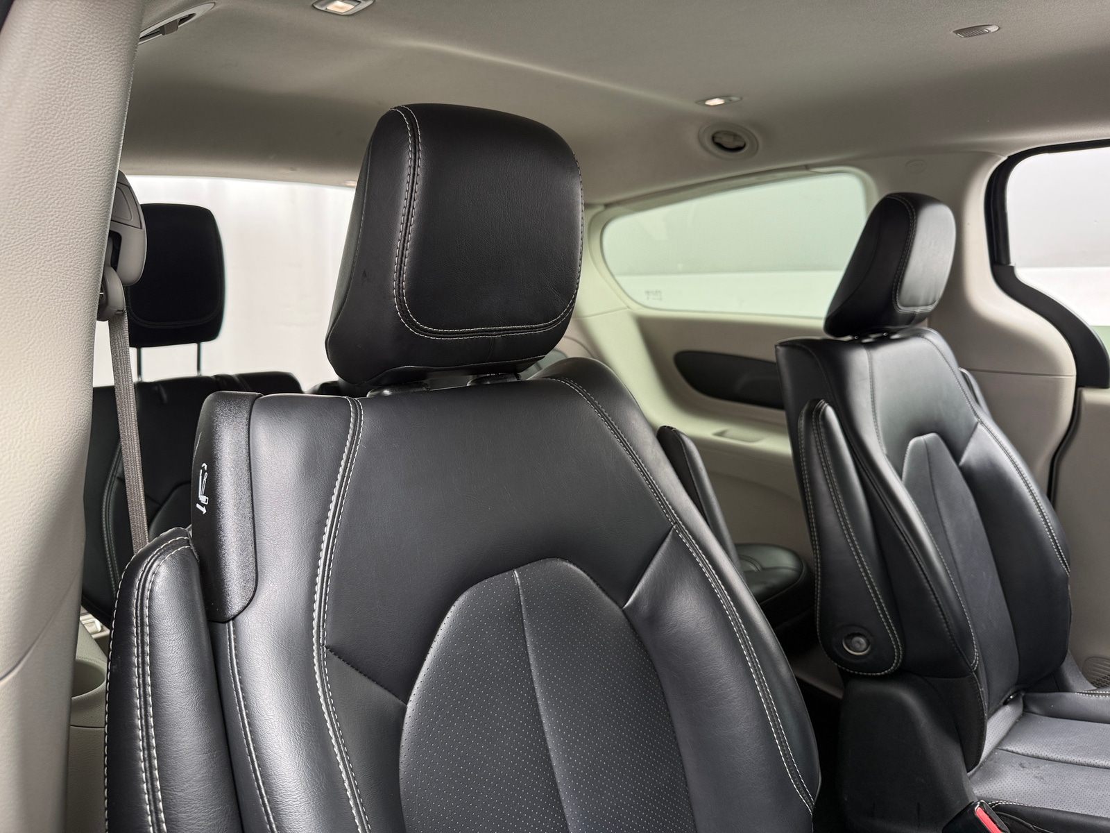 Thumbnail: 2024 Chrysler Pacifica - 5