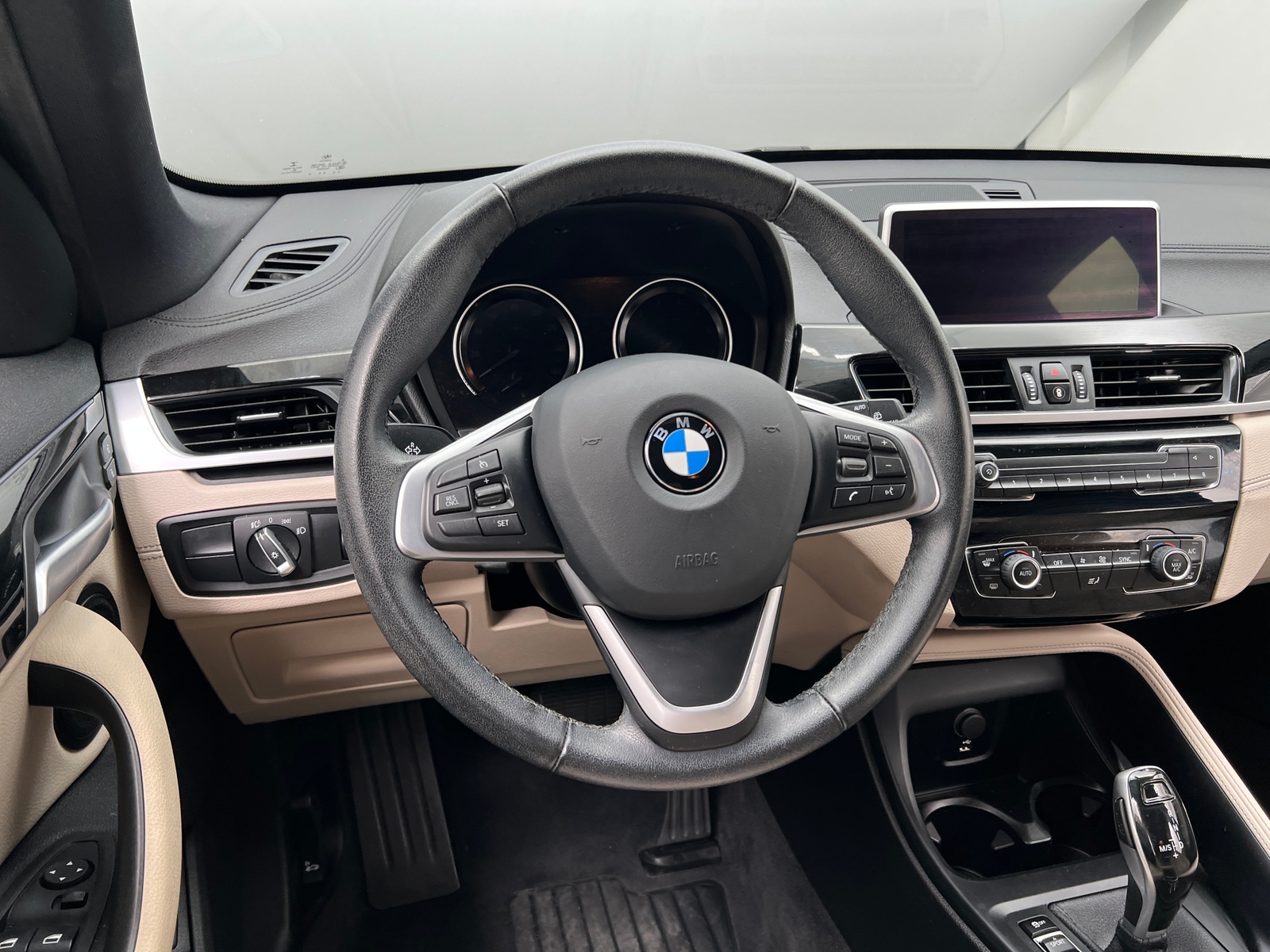 Thumbnail: 2021 BMW X1 - 4