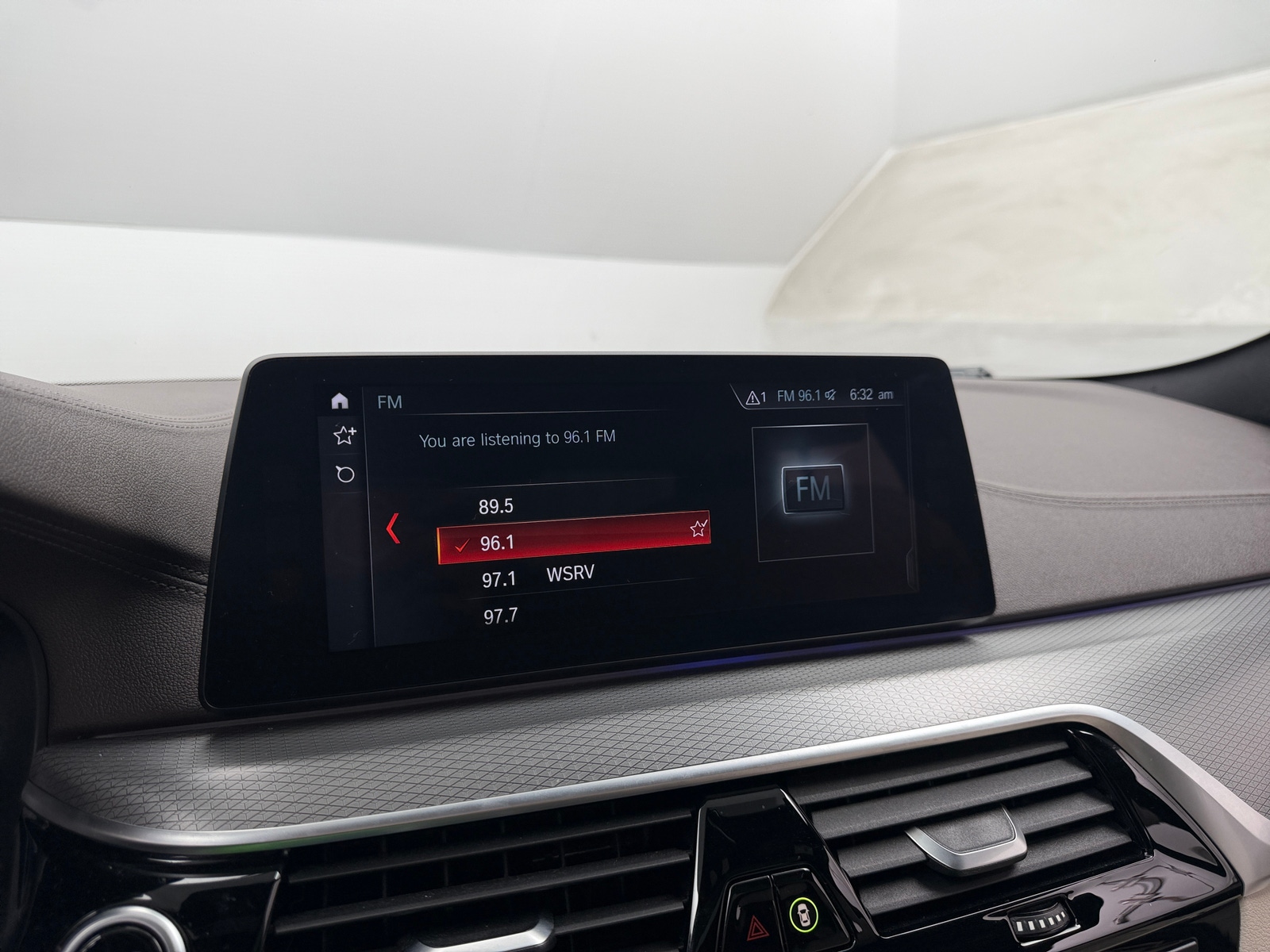 Thumbnail: 2018 BMW 5 Series - 3