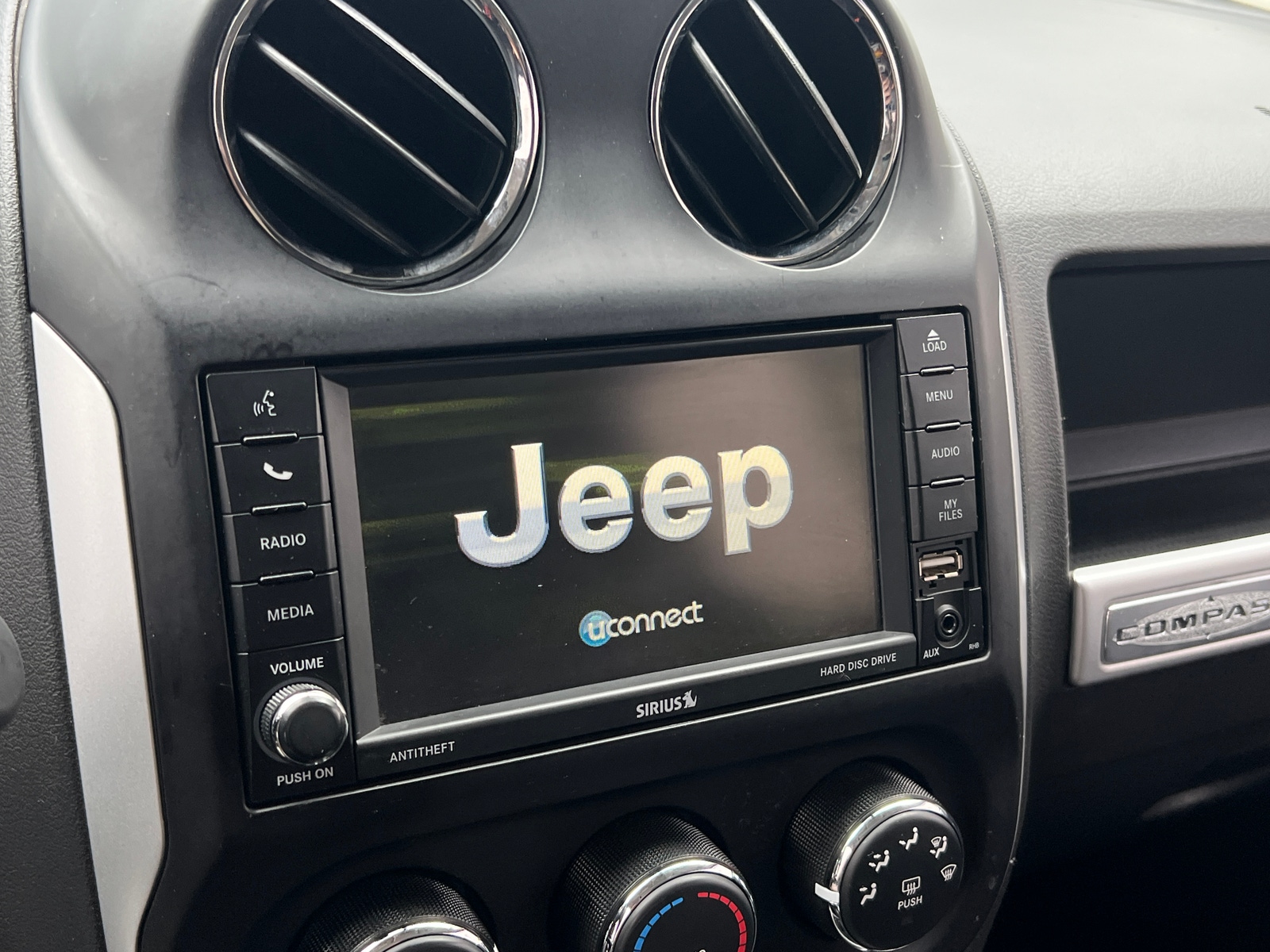 Thumbnail: 2016 Jeep Compass - 3