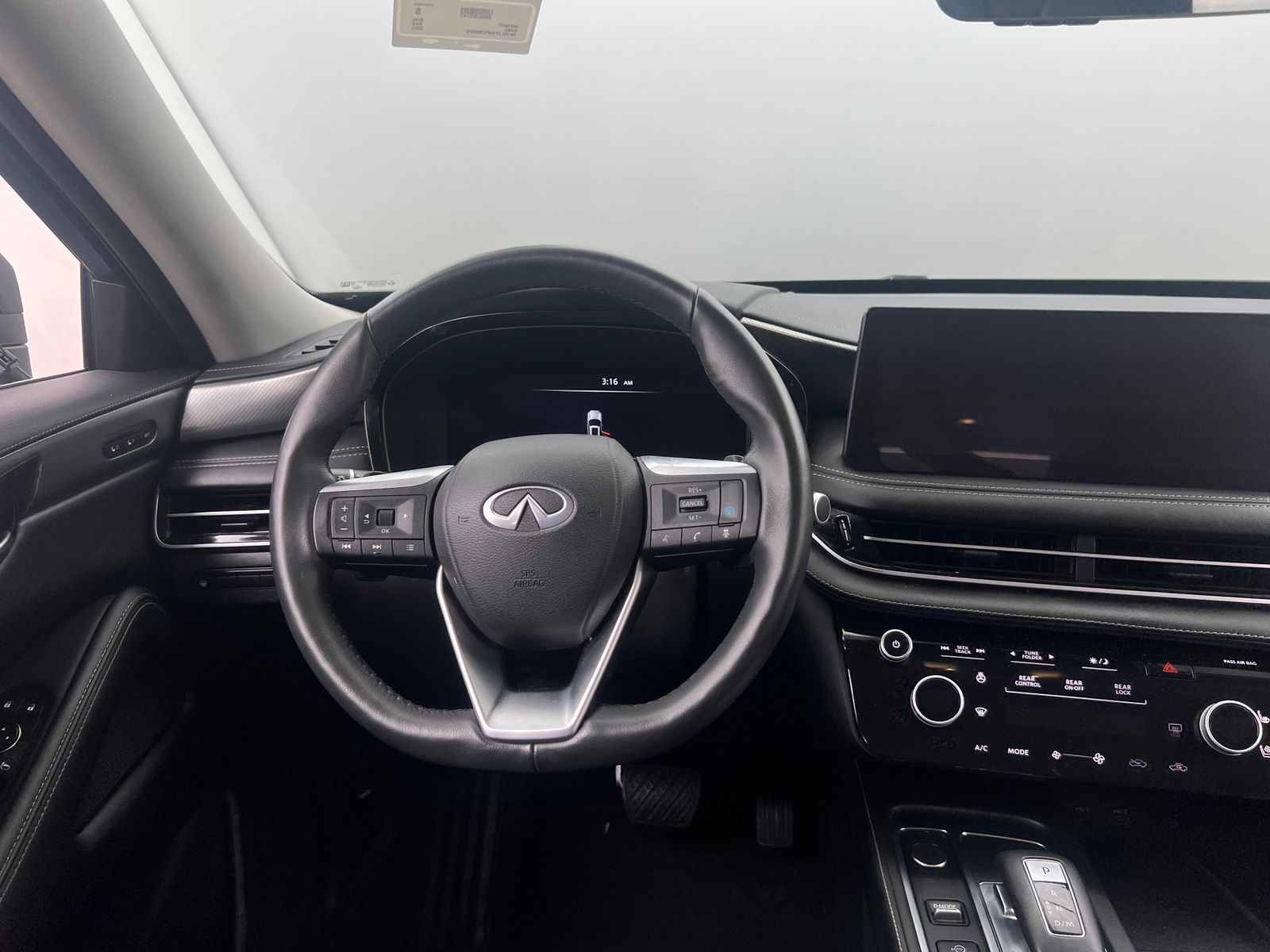 Thumbnail: 2023 INFINITI QX60 - 4