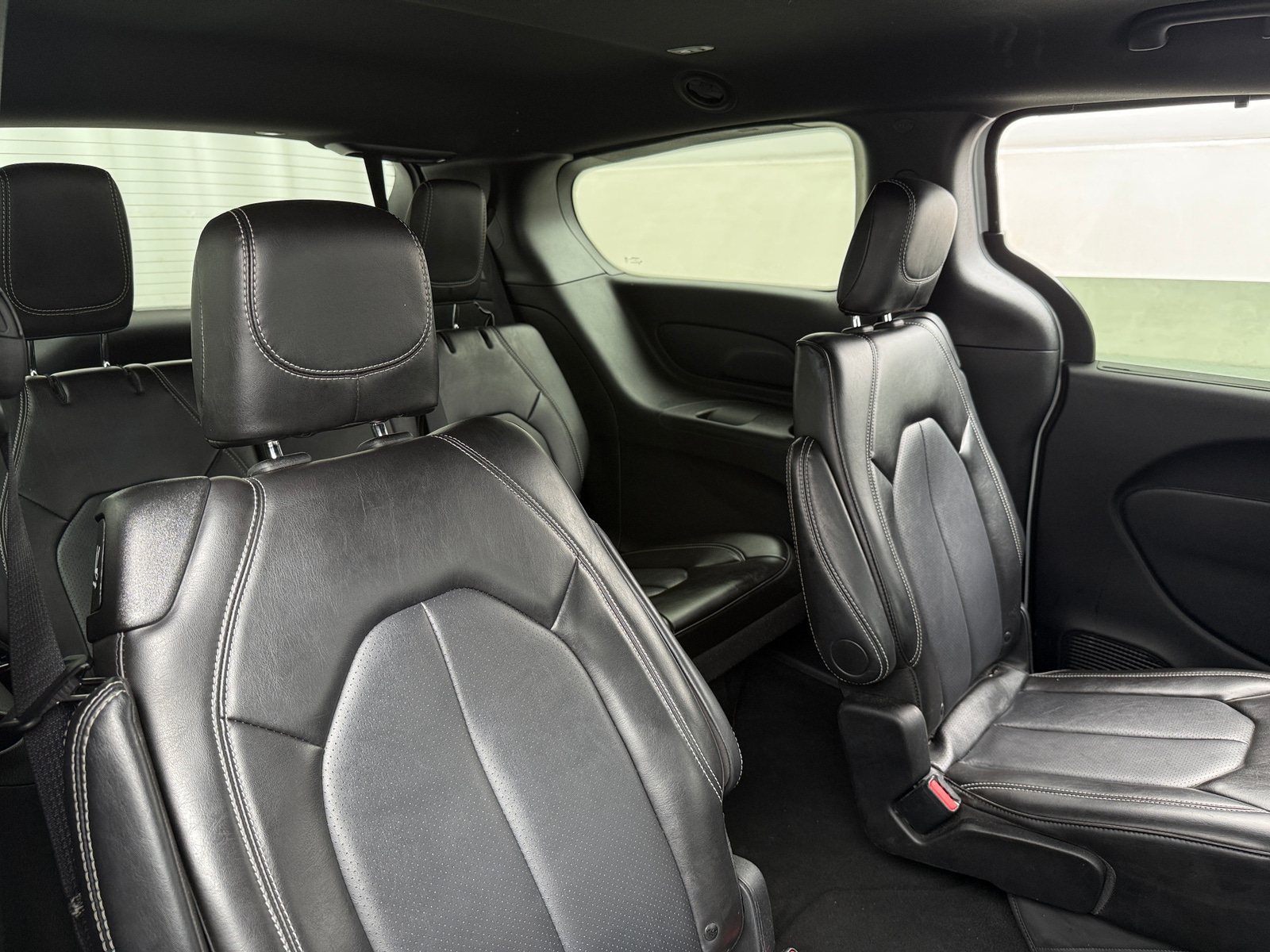 Thumbnail: 2025 Chrysler Pacifica - 5