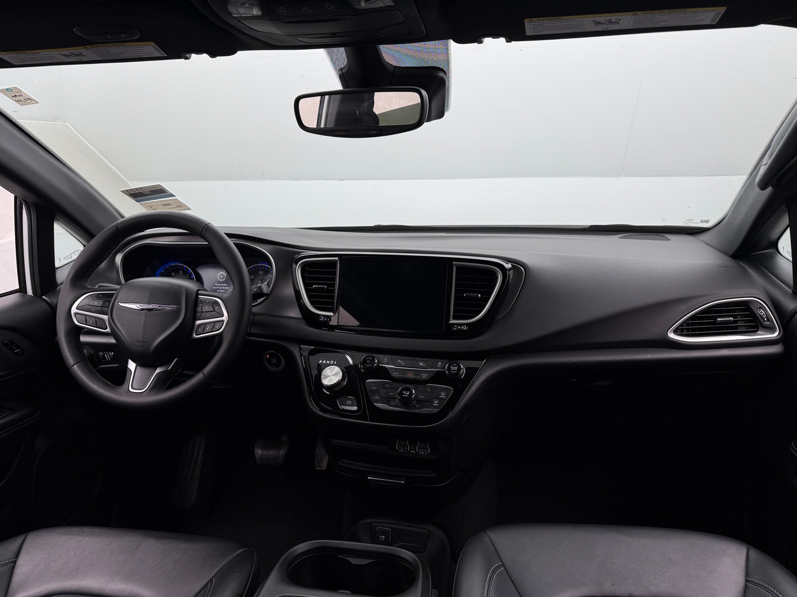 Thumbnail: 2025 Chrysler Pacifica - 2