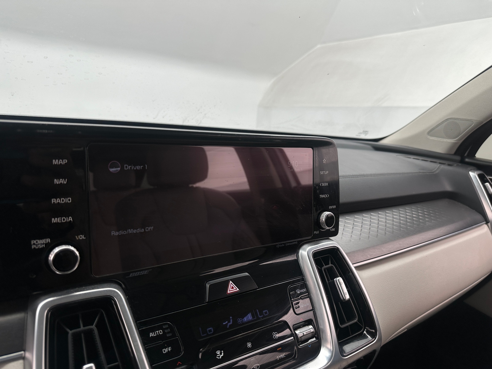 Thumbnail: 2022 Kia Sorento - 3