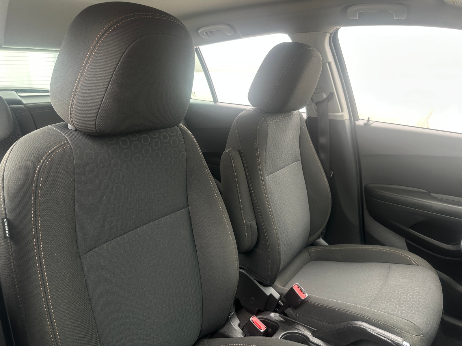 Thumbnail: 2021 Chevrolet Trax - 2