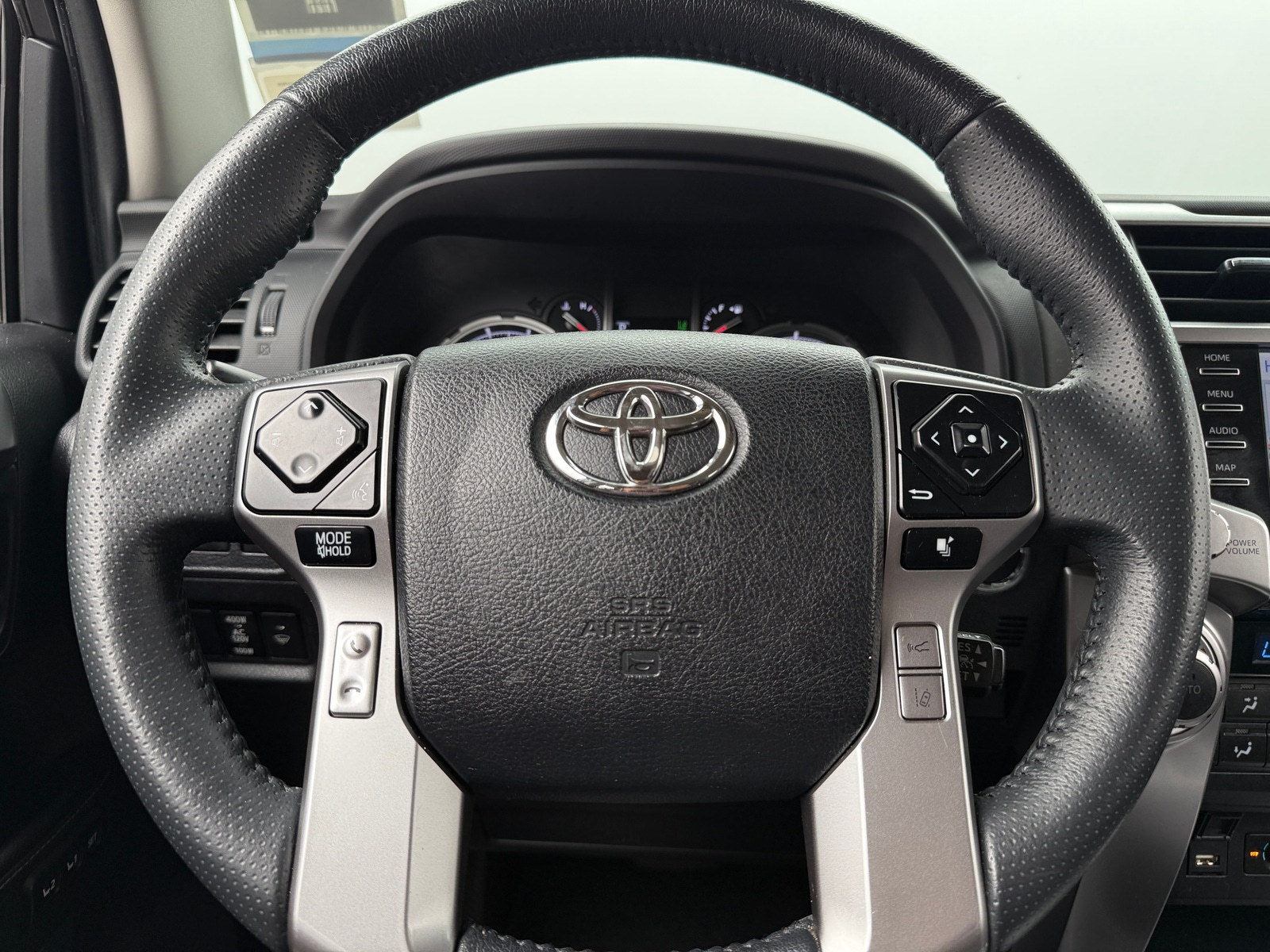 Thumbnail: 2022 Toyota 4Runner - 4