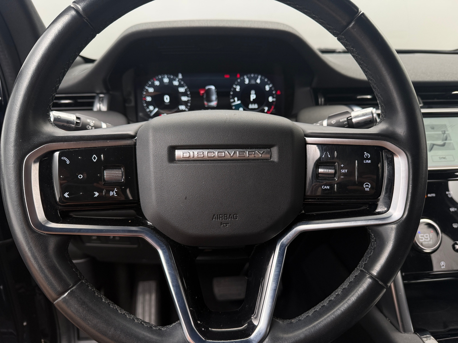 Thumbnail: 2021 Land Rover Discovery Sport - 4