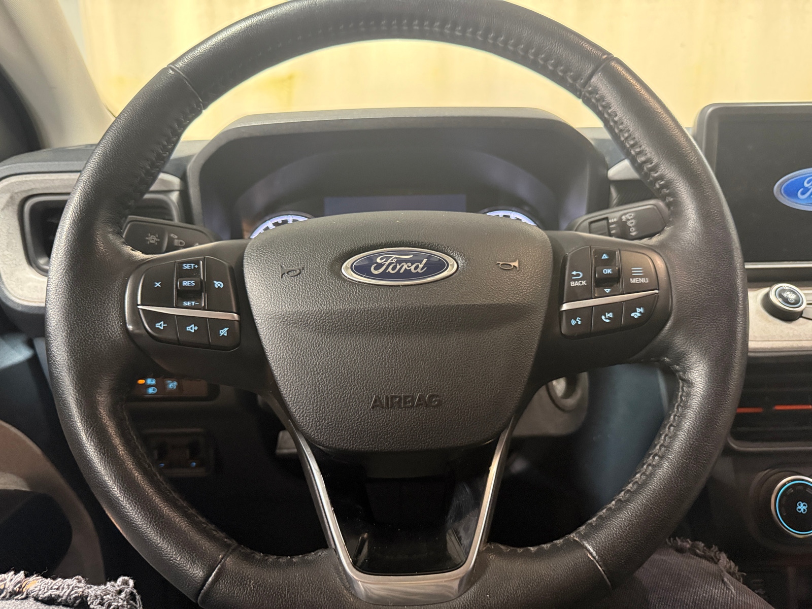 Thumbnail: 2022 Ford Maverick - 5