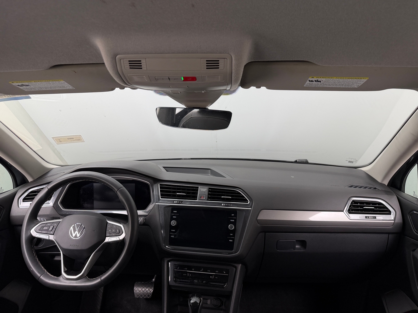 Thumbnail: 2023 Volkswagen Tiguan - 2