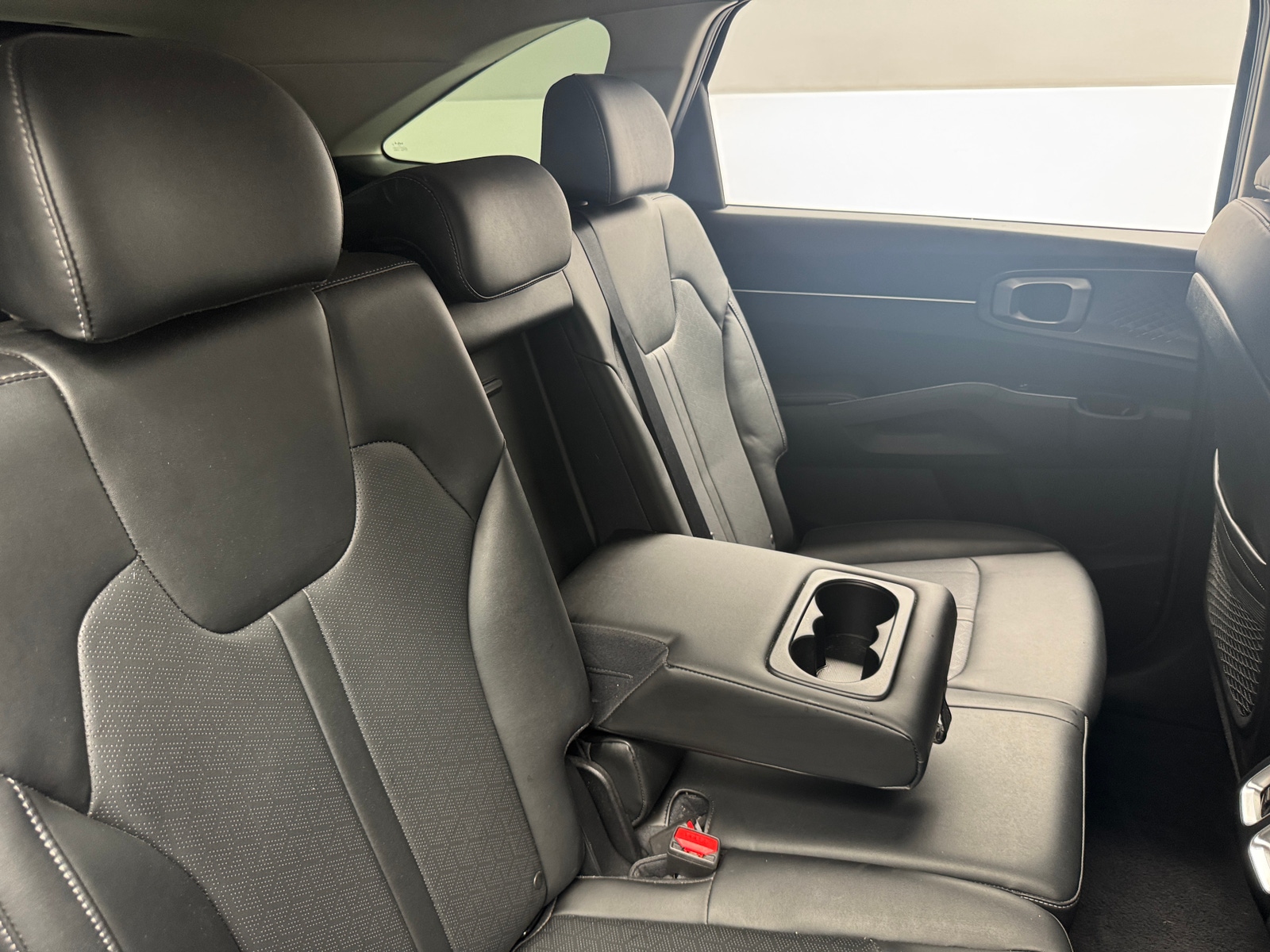 Thumbnail: 2022 Kia Sorento - 5
