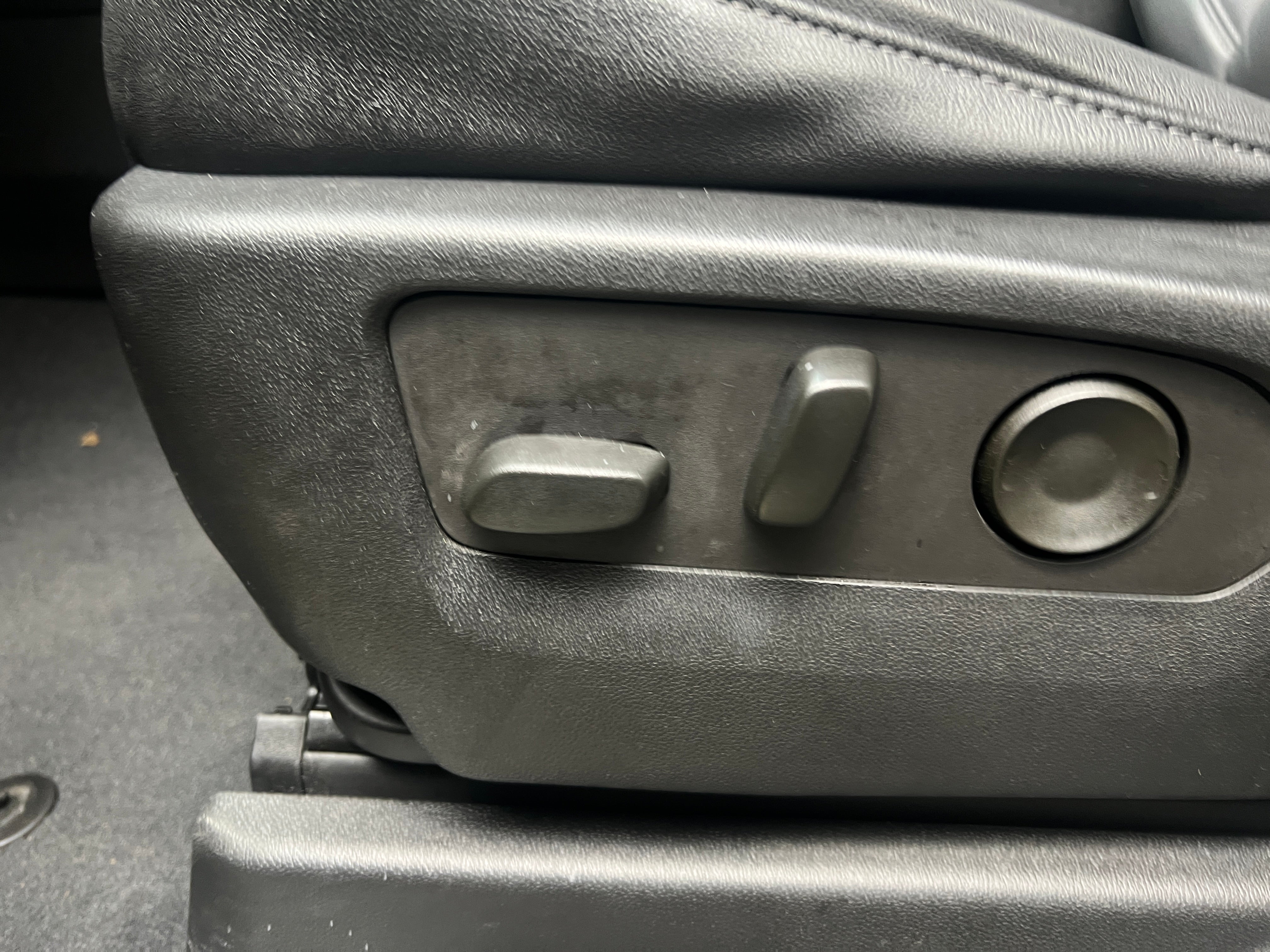 2022 Chevrolet Tahoe LT - Photo 13