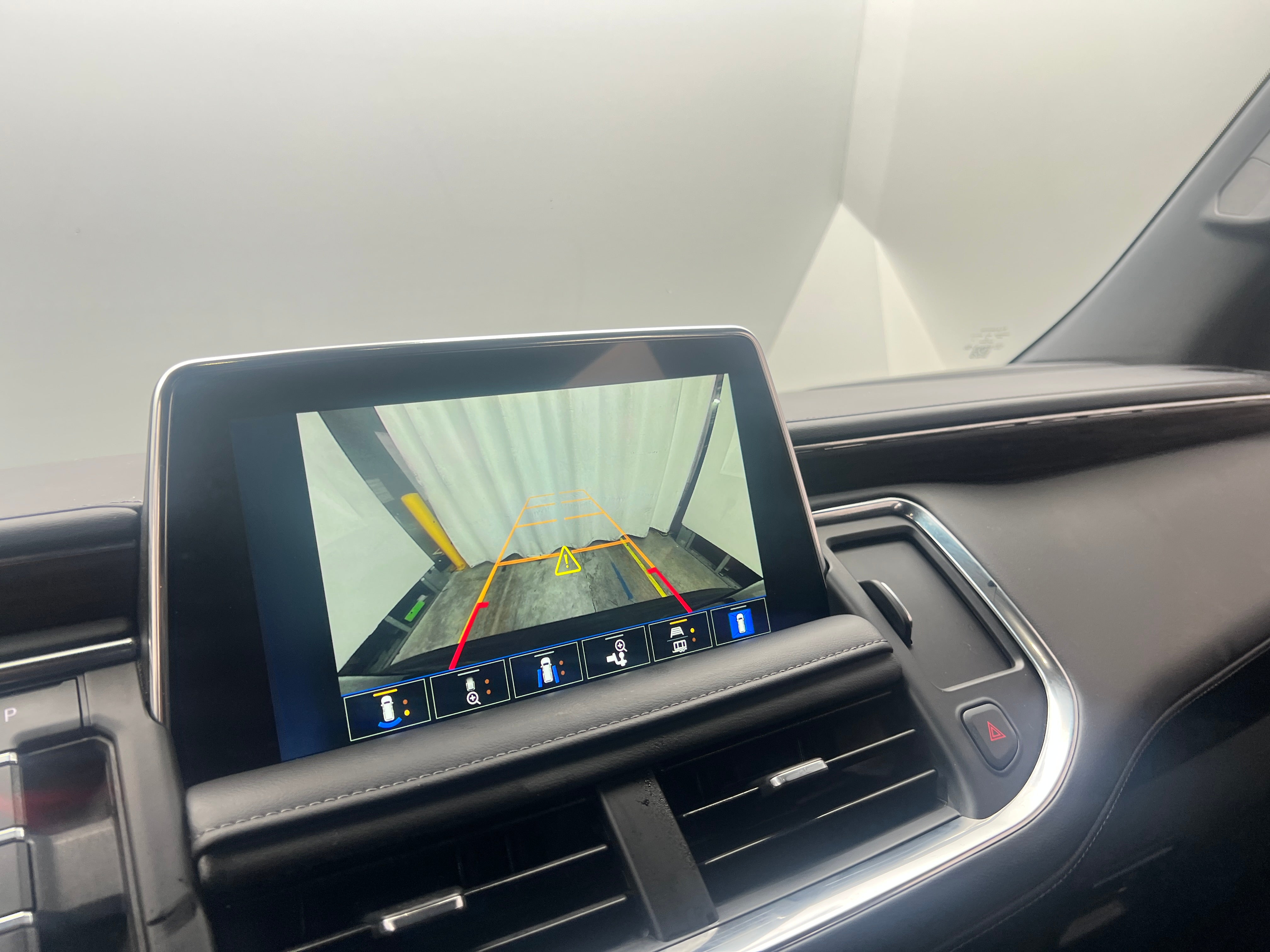 2022 Chevrolet Tahoe LT - Photo 11