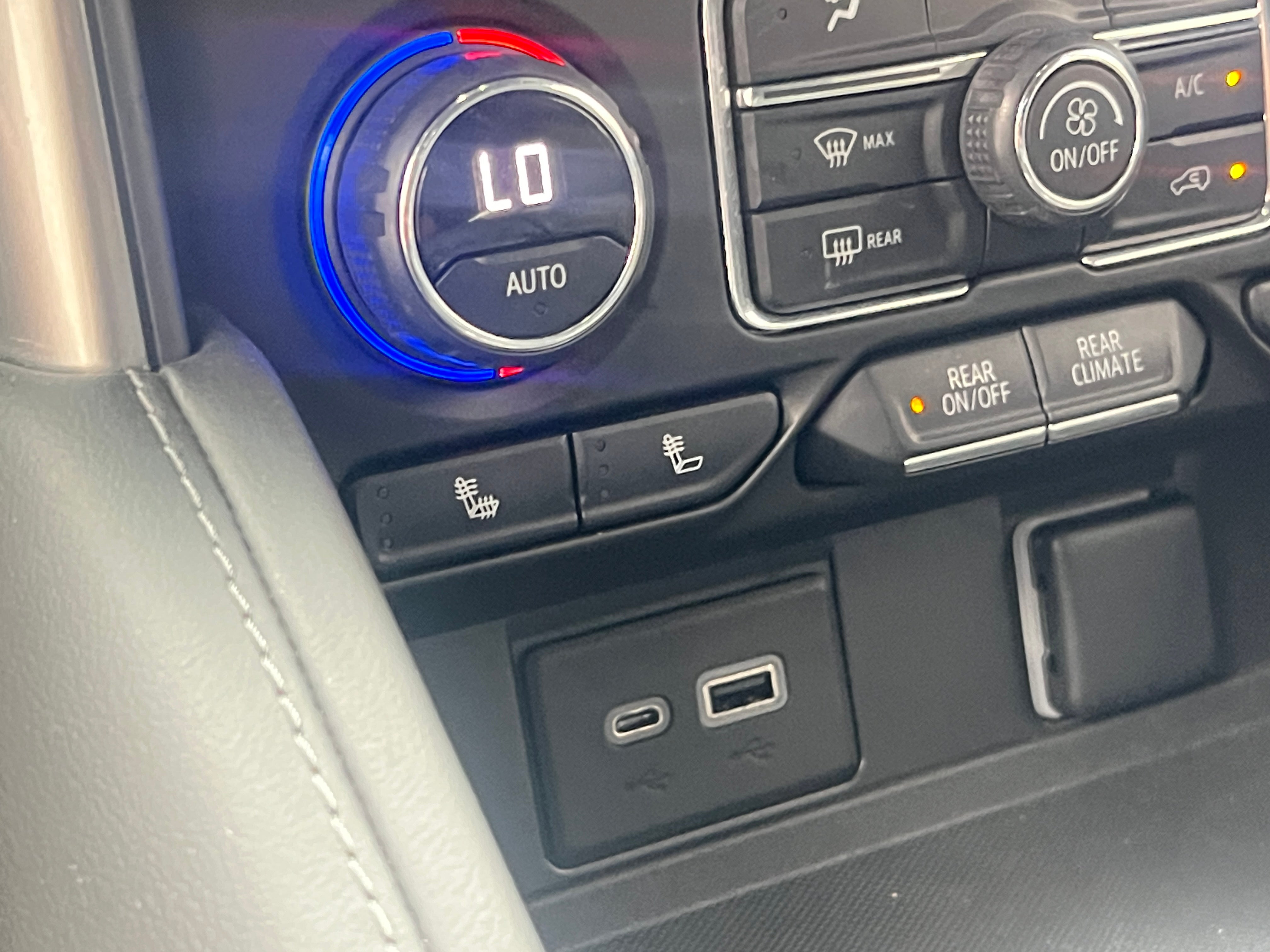 2022 Chevrolet Tahoe LT - Photo 12