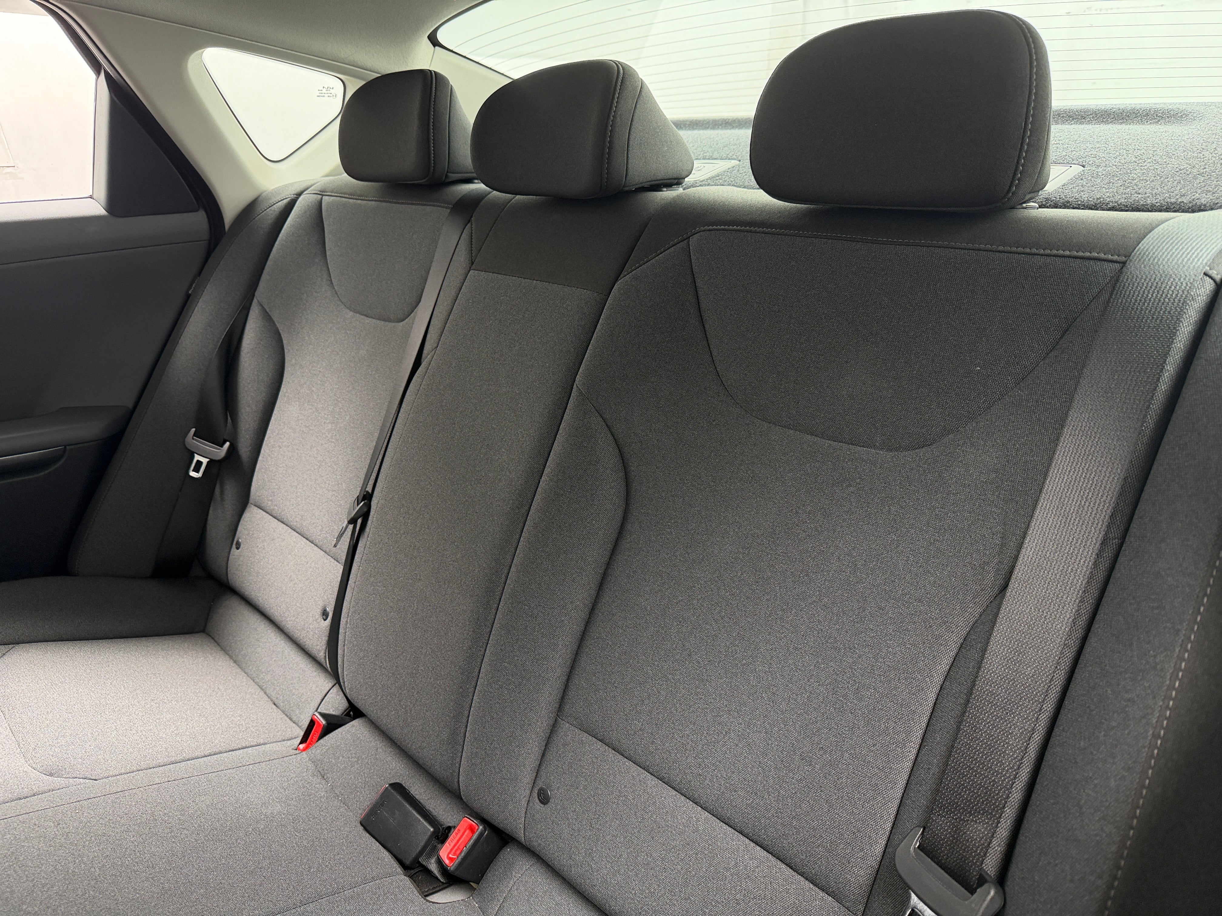 2025 Kia K4 LXS - Photo 2