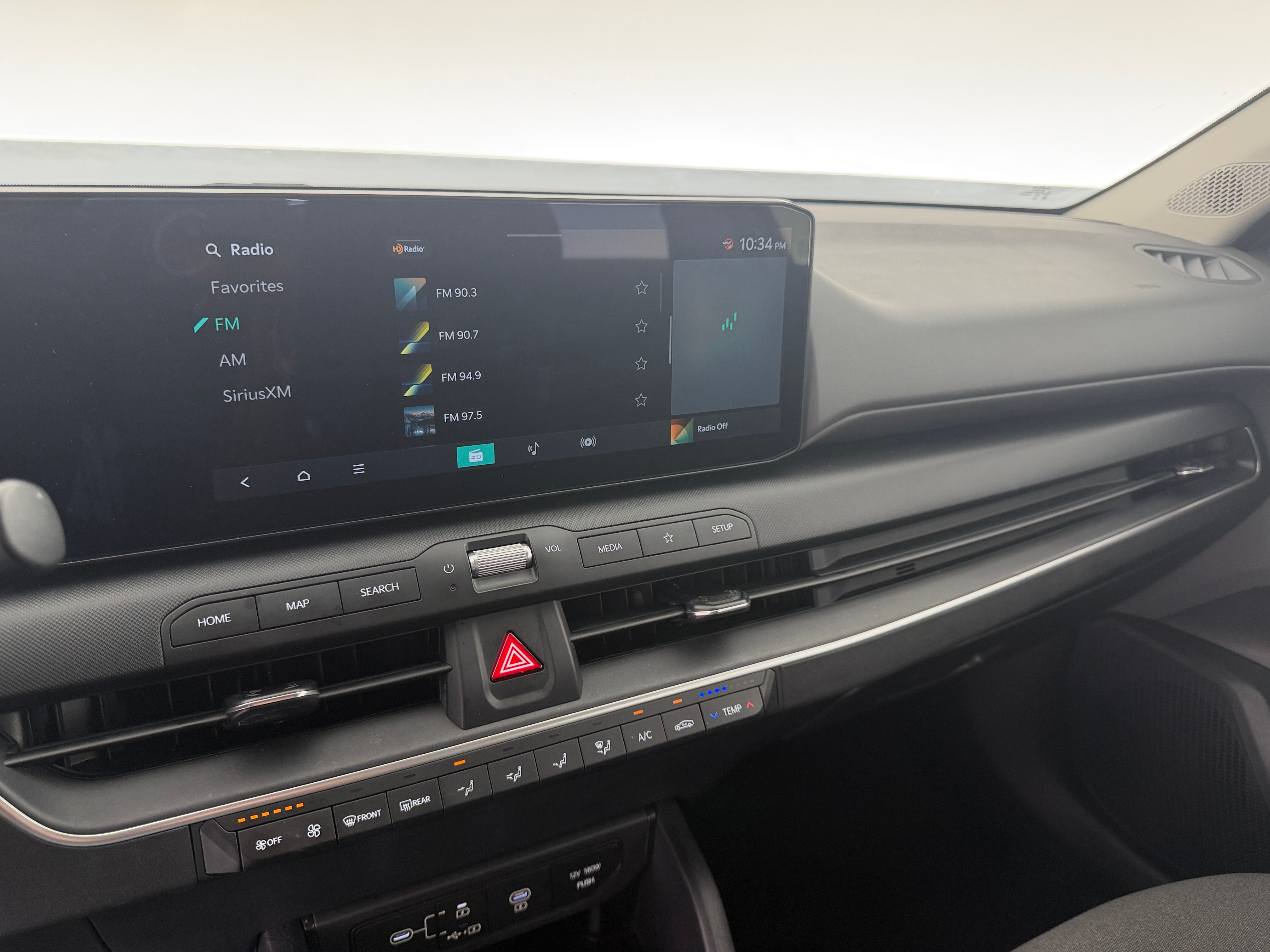 2025 Kia K4 LXS - Photo 12