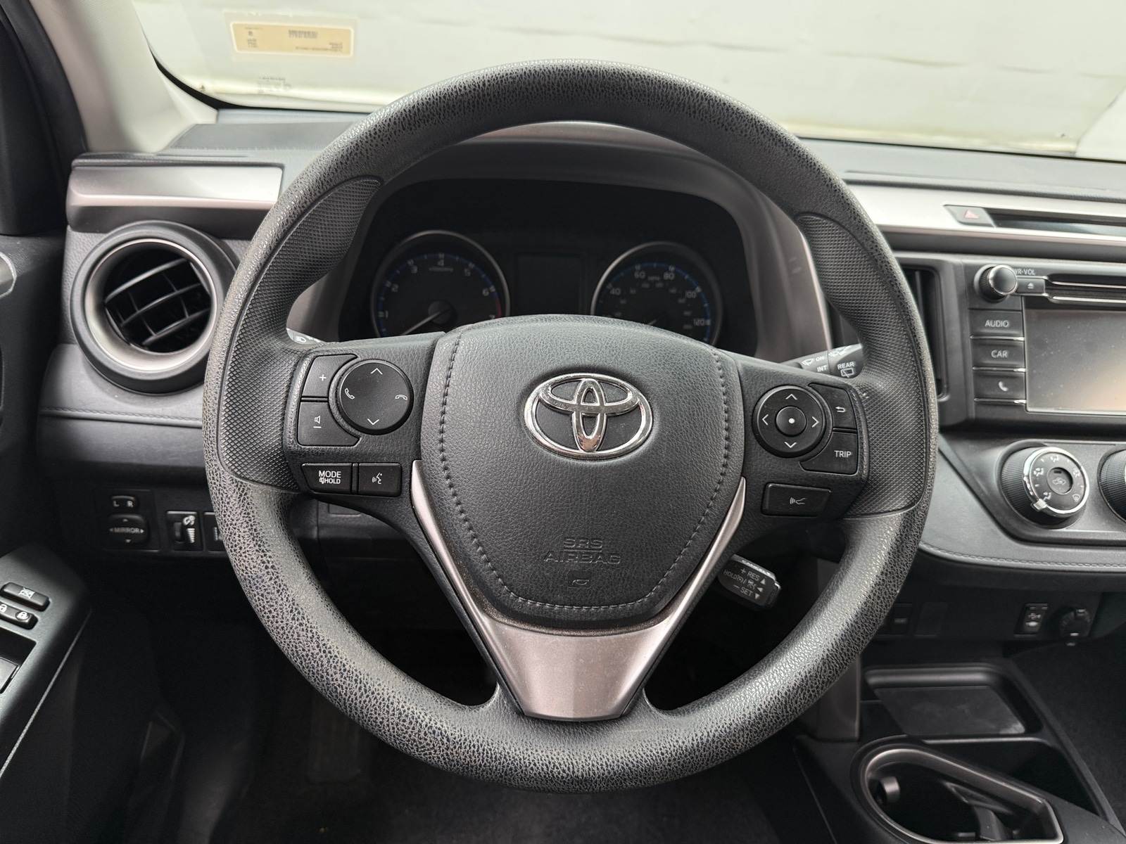 Thumbnail: 2017 Toyota RAV4 - 5