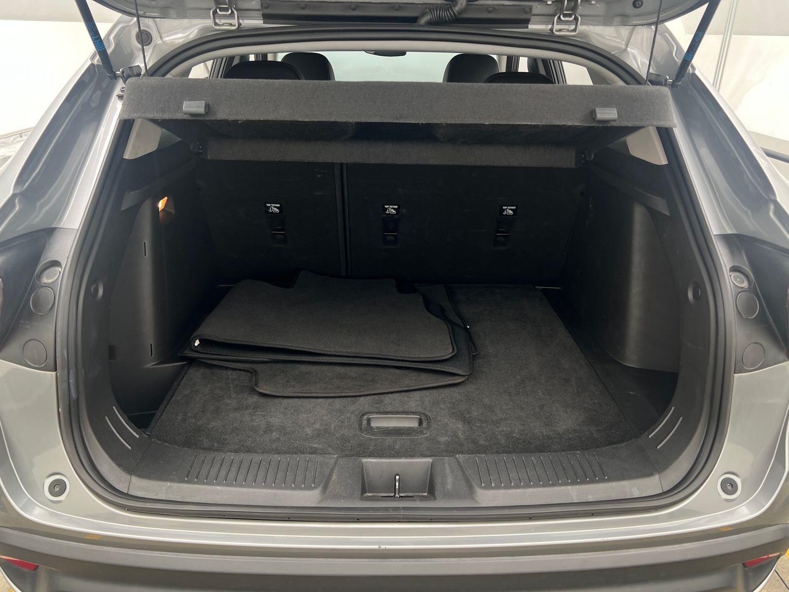 Thumbnail: 2025 Chevrolet Trax - 6