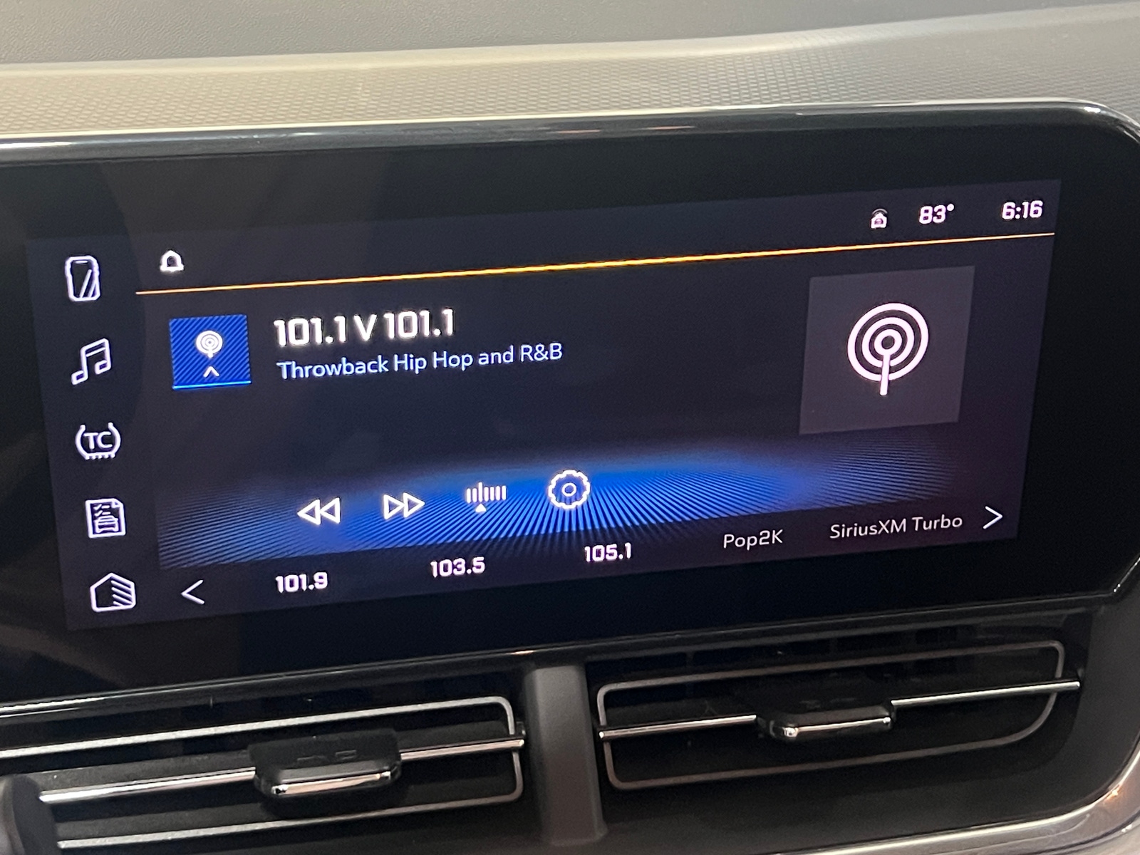 Thumbnail: 2025 Chevrolet Trax - 3