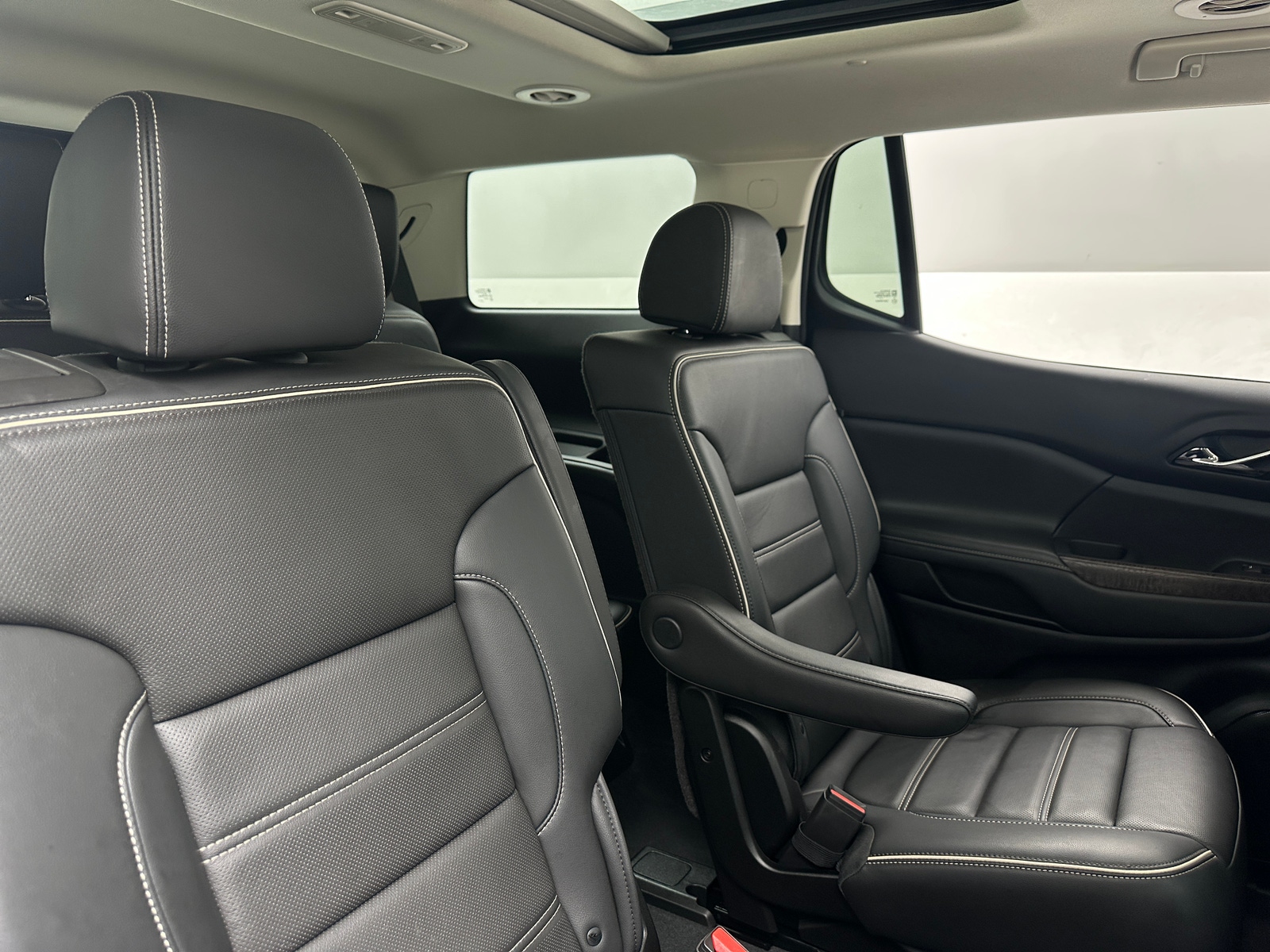 Thumbnail: 2023 GMC Acadia - 5