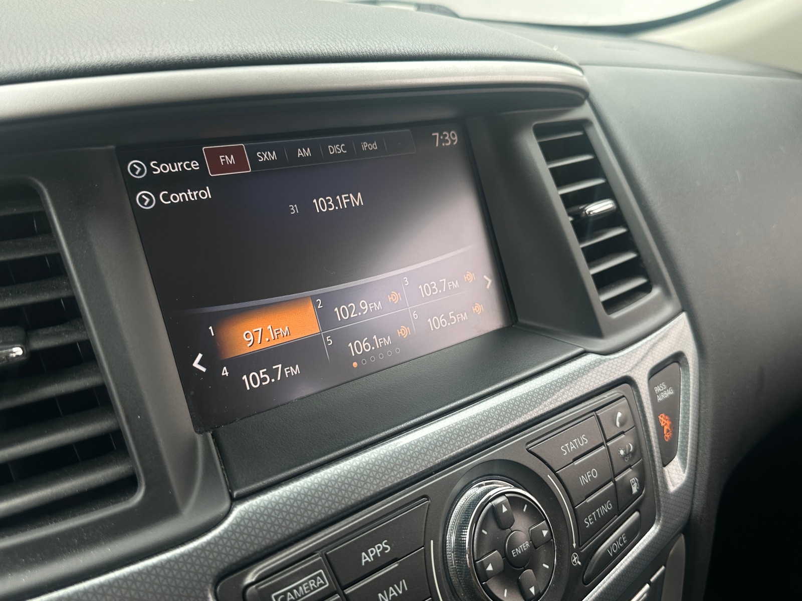 Thumbnail: 2020 Nissan Pathfinder - 3